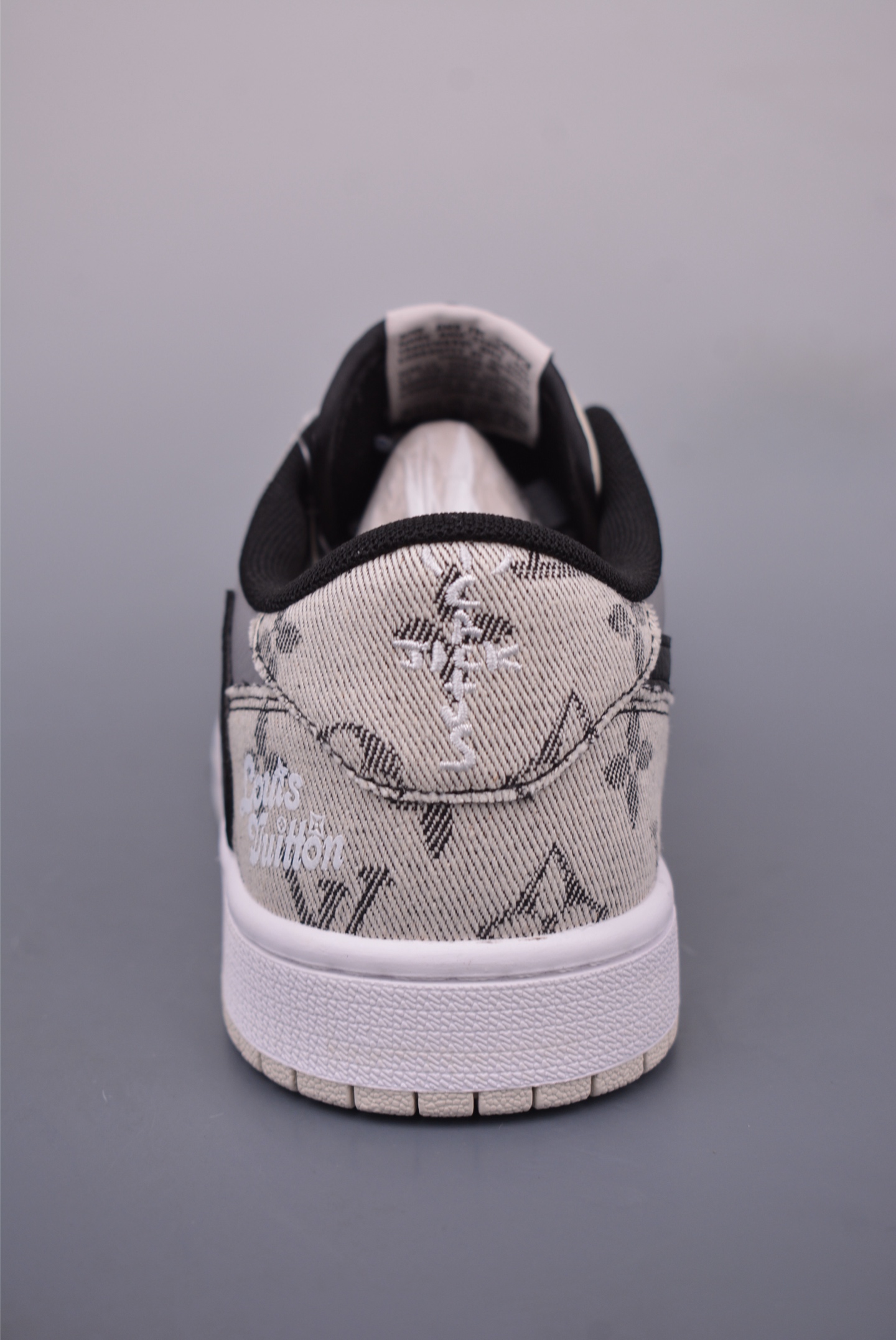 Fragment x Travis Scott x Louis Vuitton Air Jordan 1 Low Sneakers 5 i1747526217828 273 0 3