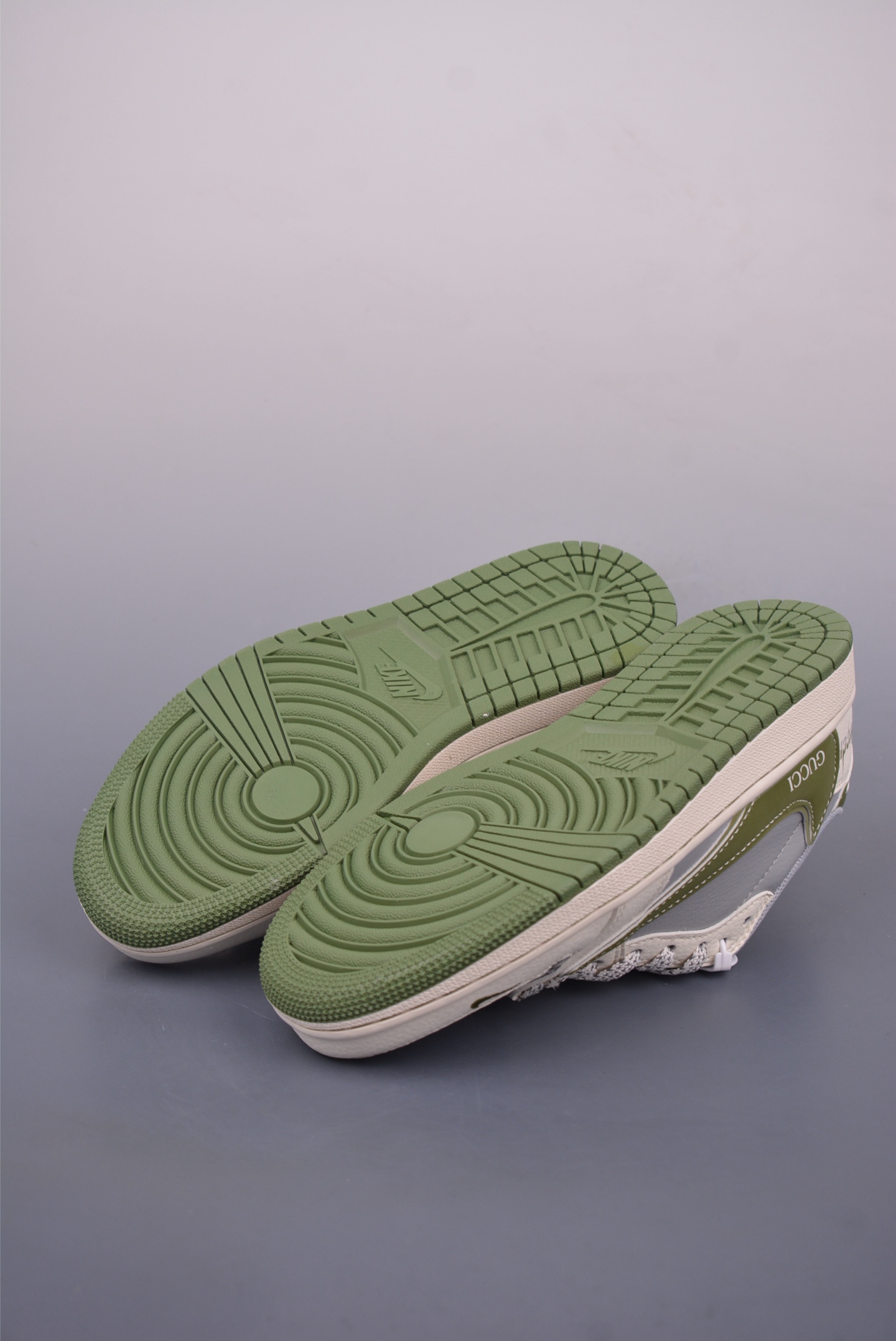 Fragment x Travis Scott x Gucci Air Jordan 1 Low - Stylish Sneakers 4 i1747526340600 3809 0 2