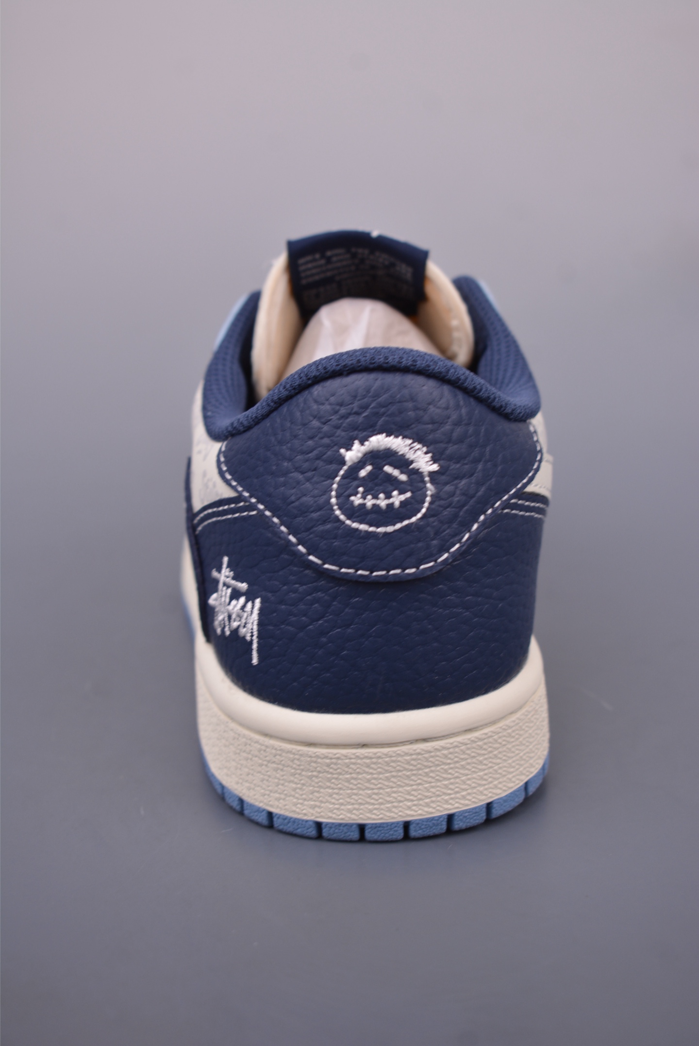 Fragment Design x Travis Scott x Stussy Air Jordan 1 Low Sneakers 5 i1747526374047 3820 0 3