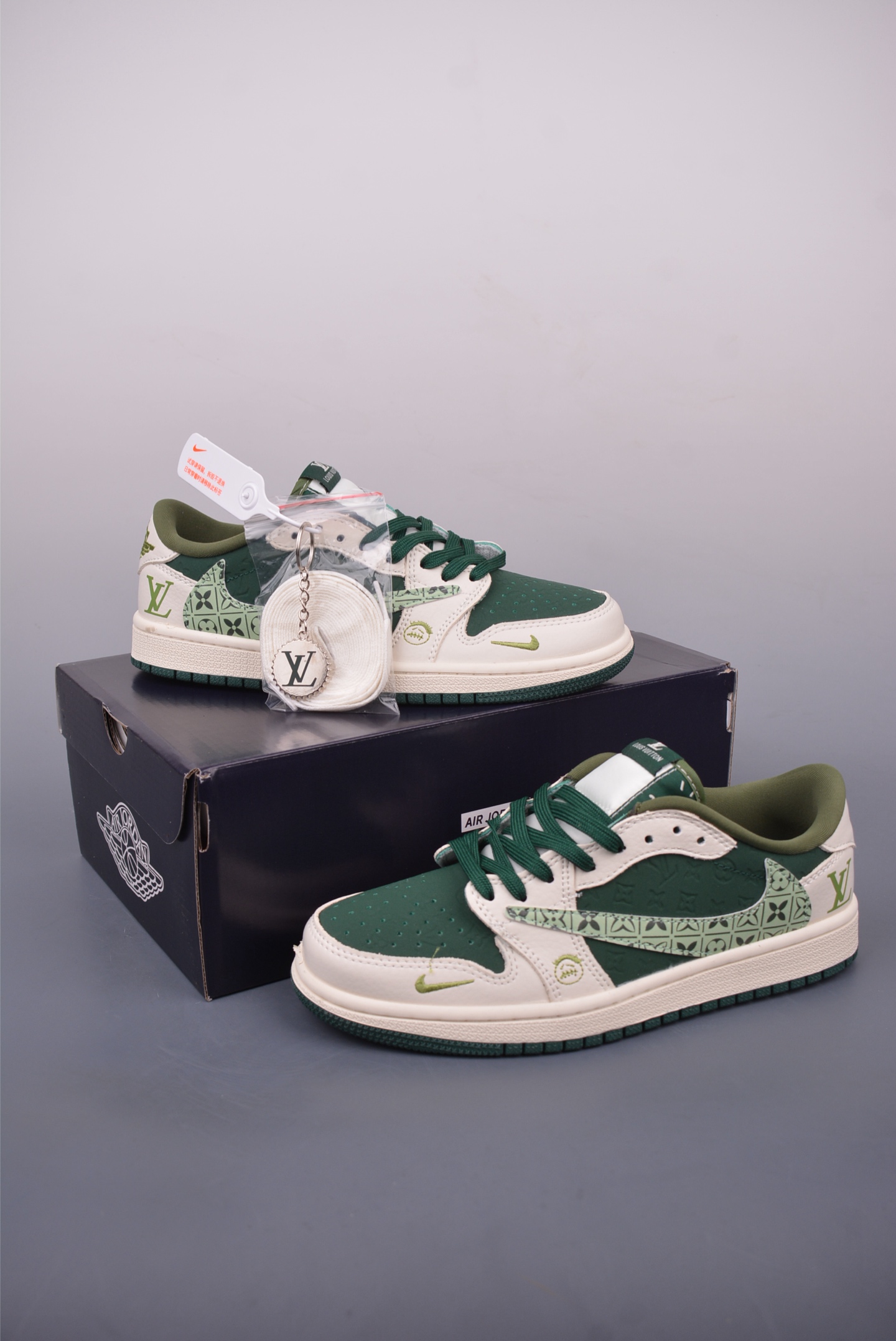280 Fragment x Travis Scott x LV Air Jordan 1 Low 三方联名倒钩 XS2024-061