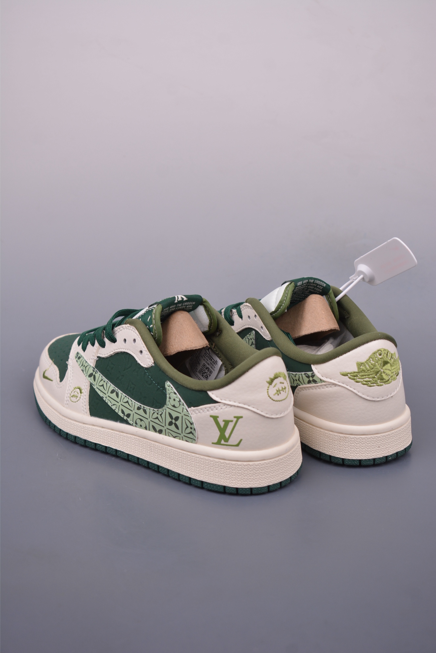 280 Fragment x Travis Scott x LV Air Jordan 1 Low 三方联名倒钩 XS2024-061