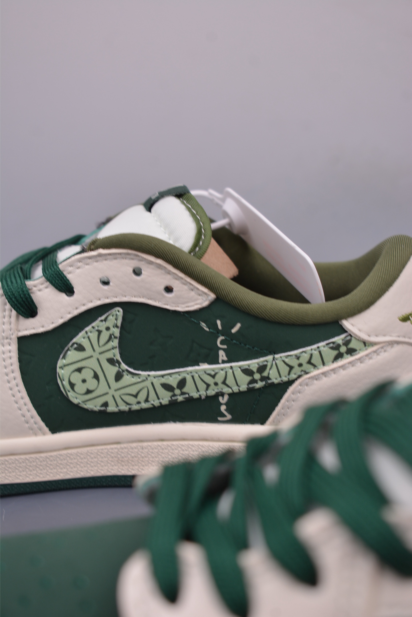 280 Fragment x Travis Scott x LV Air Jordan 1 Low 三方联名倒钩 XS2024-061