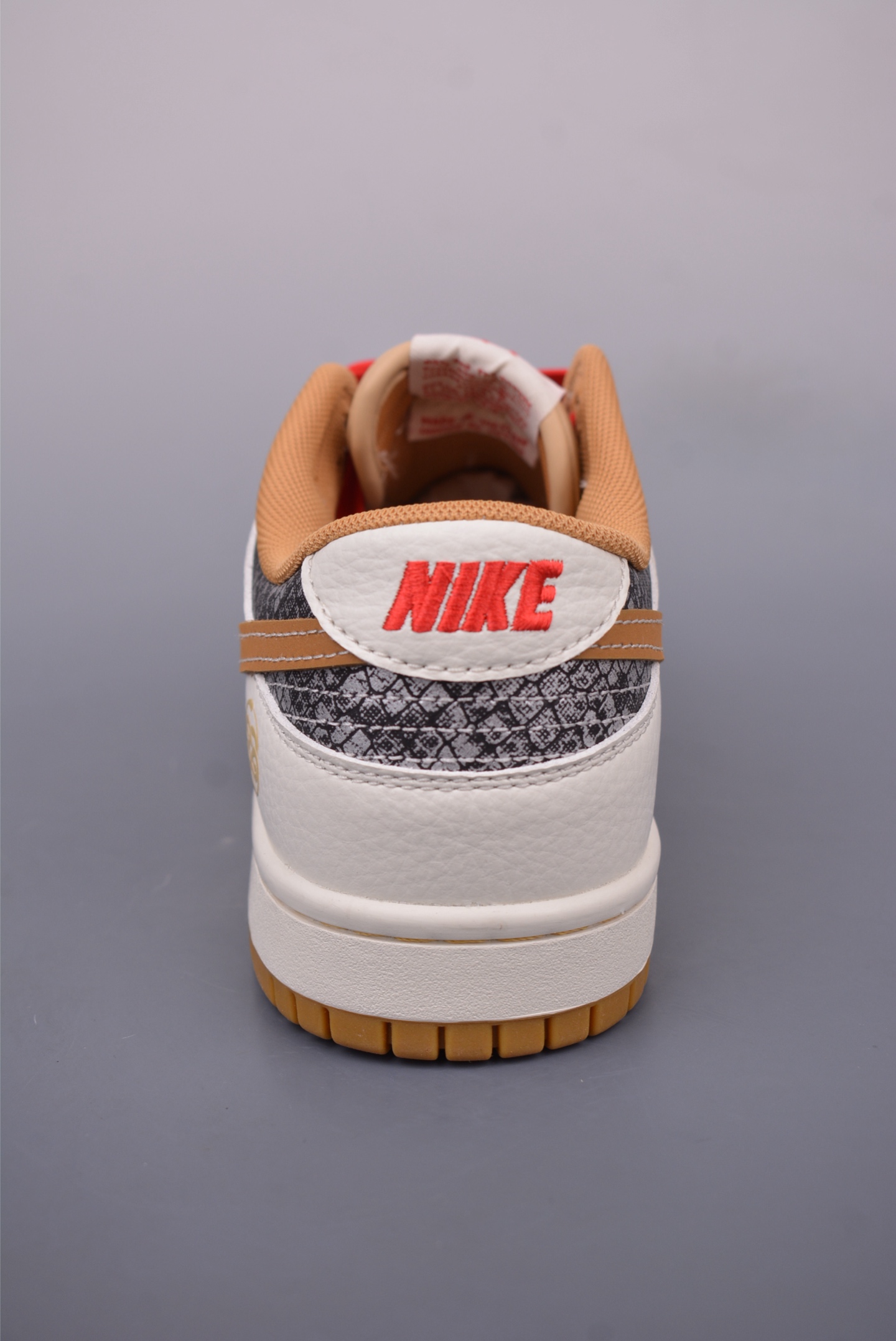 Nike SB Dunk Low DIY Custom Sneakers - Premium Leather, Perfect Detailing 5 i1747526627346 2603 0 3