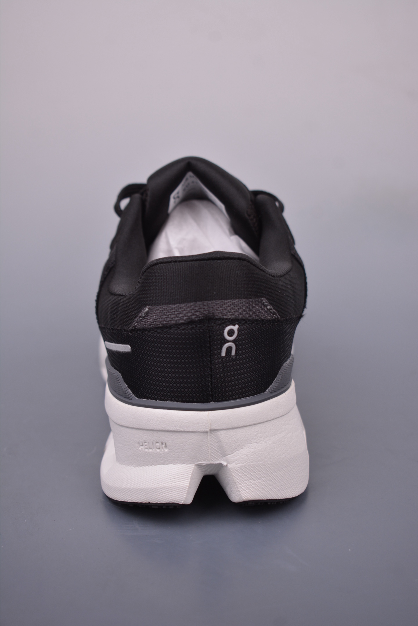On Running Cloudtilt: Black Athletic Shoes for Urban Exploration & Daily Wear 5 i1747601293410 7308 0 3