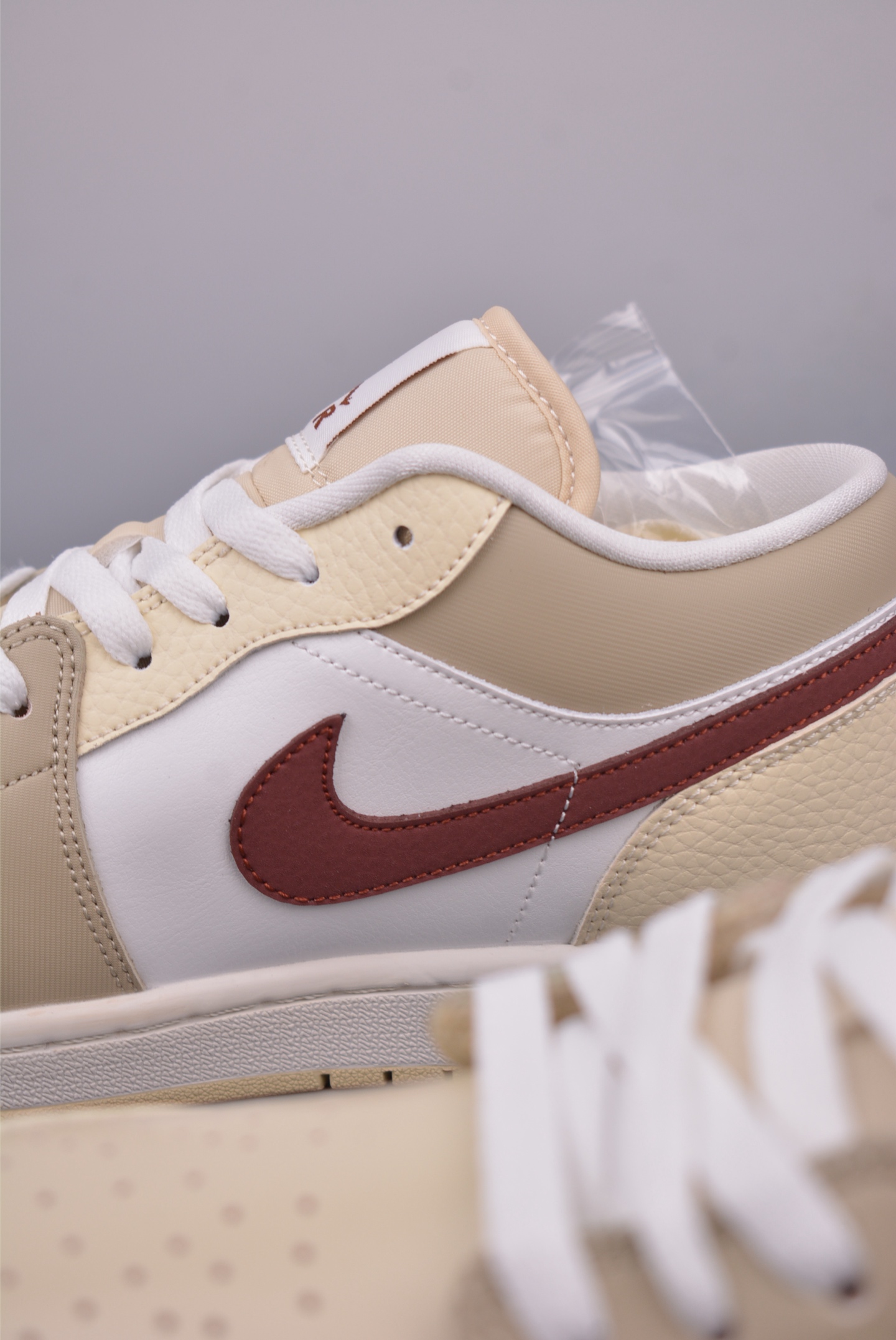200 Air Jordan 1 Low 米白红 AJ1乔1低帮休闲板鞋 HV6530-100