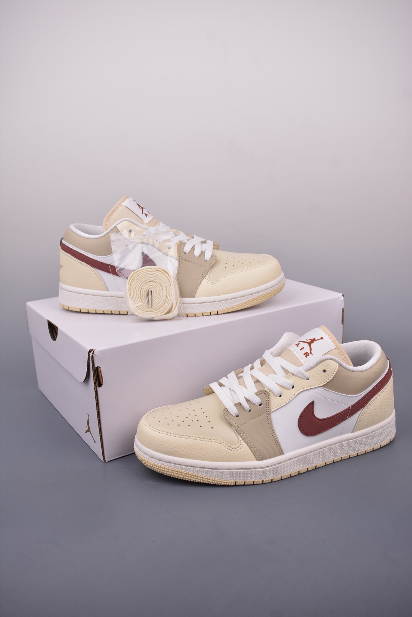 200 Air Jordan 1 Low 米白红 AJ1乔1低帮休闲板鞋 HV6530-100