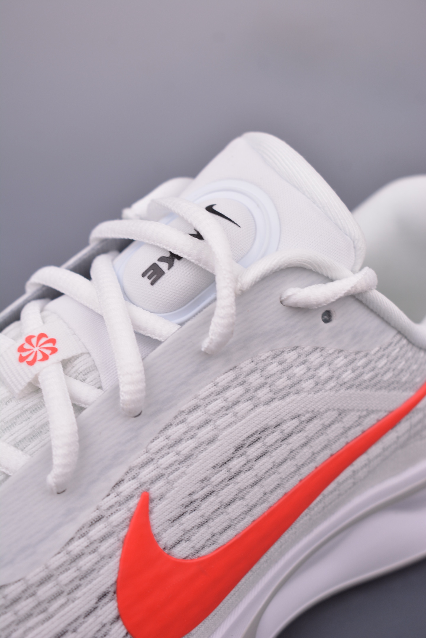 180 Nike Journey Run 2025跑步鞋 FN0228-106