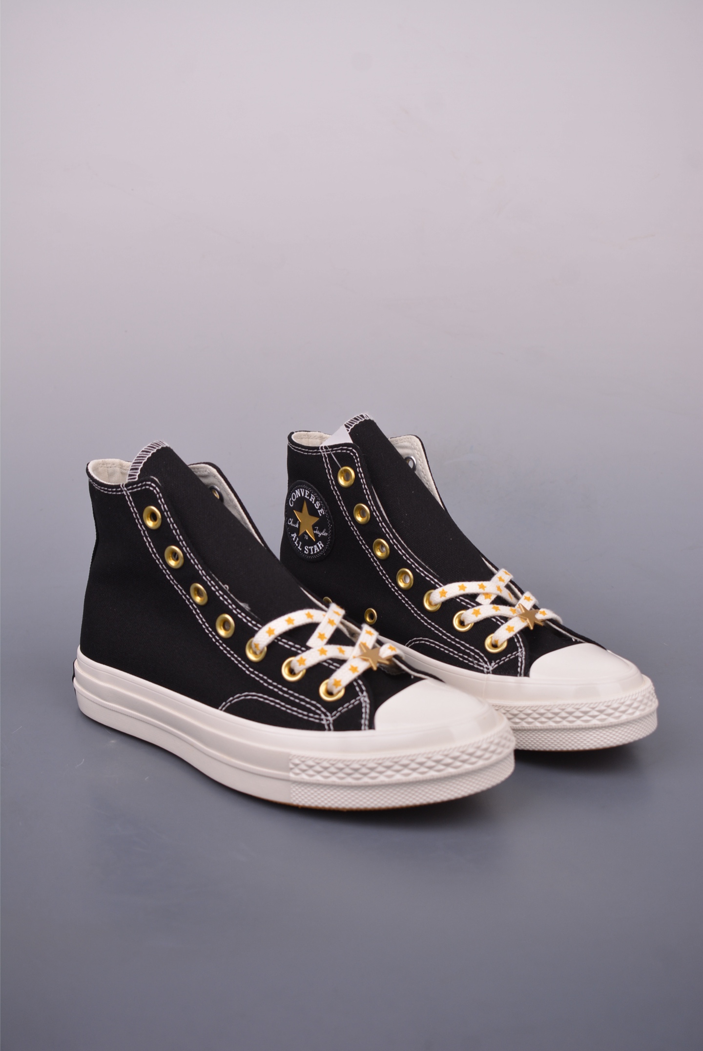Converse Chuck 1970s Star Sneakers - Classic Style with Unique Star Accents 1 i1747606348639 6491 0 0