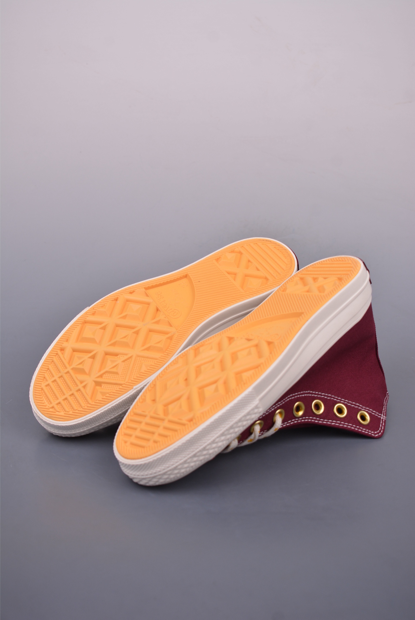 Converse Chuck 1970s High Top Sneakers - Wine Red Star Edition 4 i1747606422856 1967 0 2