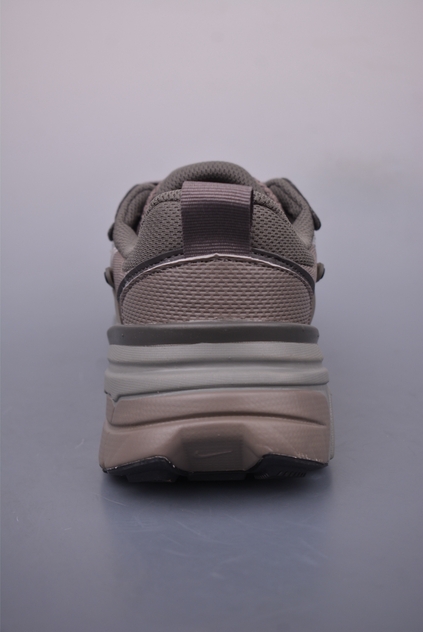 Nike V2K Runtekk Retro Low-Top Running Shoes - Cushioned, Non-Slip, and Stylish 4 i1747606620100 6127 0 3