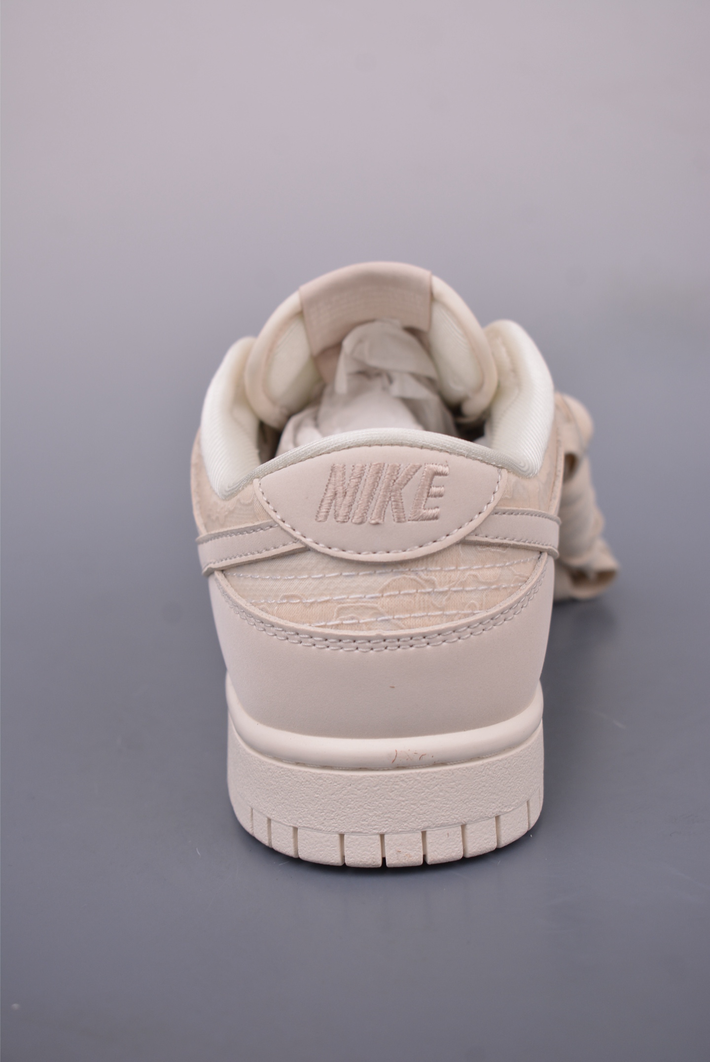 NIKE SB Dunk Low 白粉 HJ5870-100