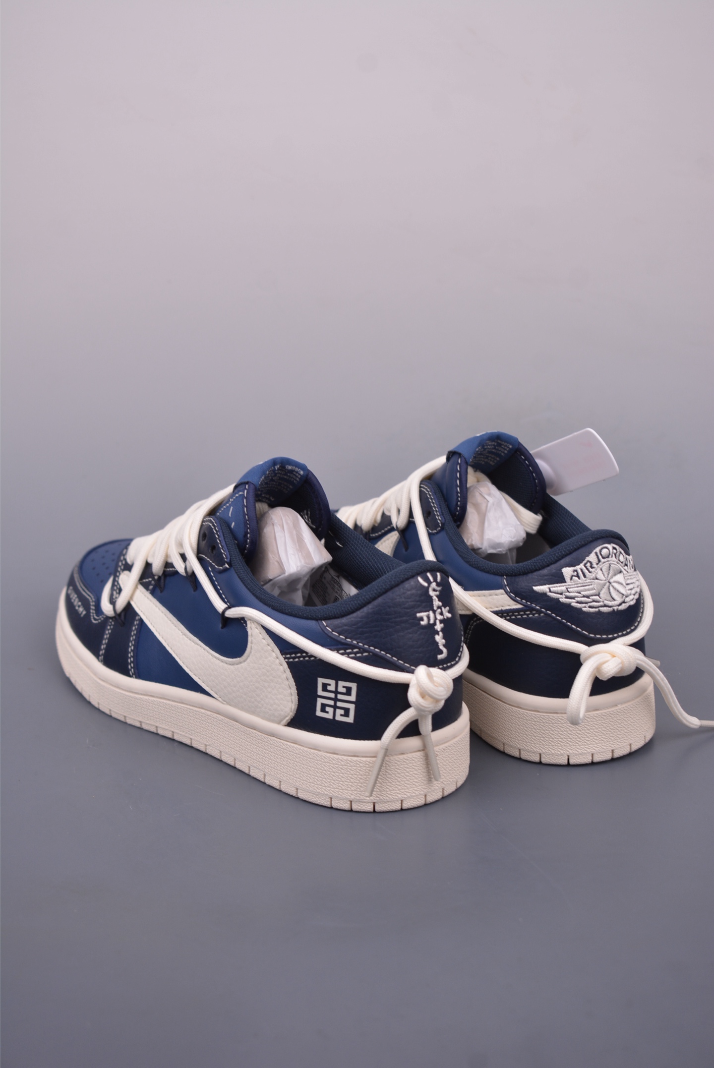 300 Nike Jordan Air Jordan 1 Givechy联名 绑带解构 DM6868-105