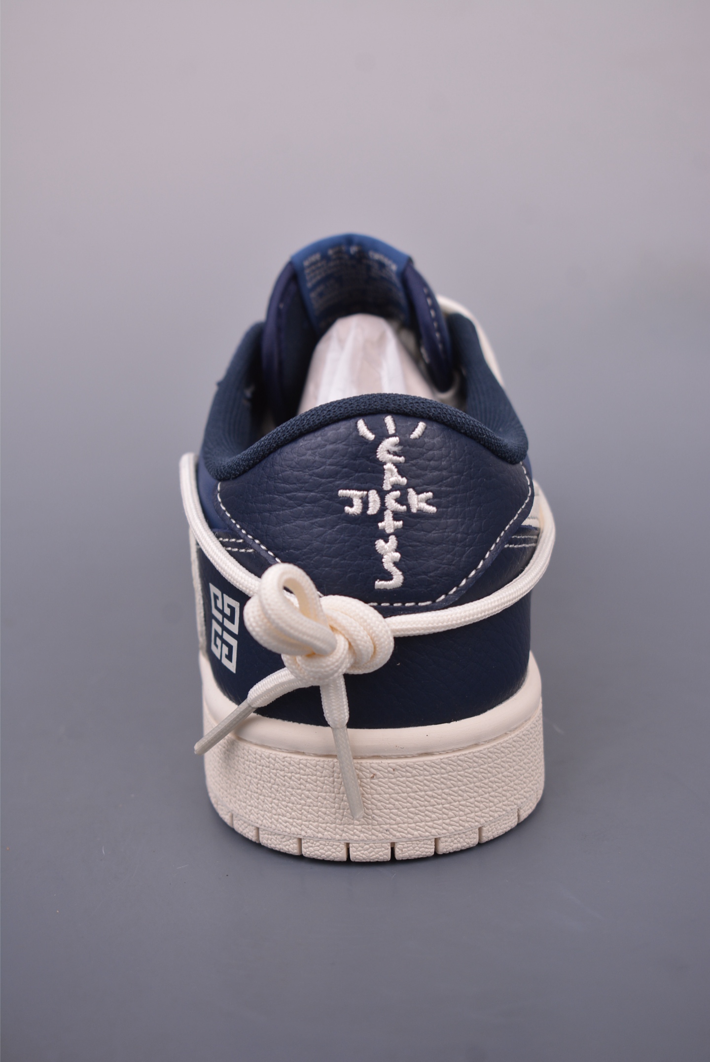 300 Nike Jordan Air Jordan 1 Givechy联名 绑带解构 DM6868-105
