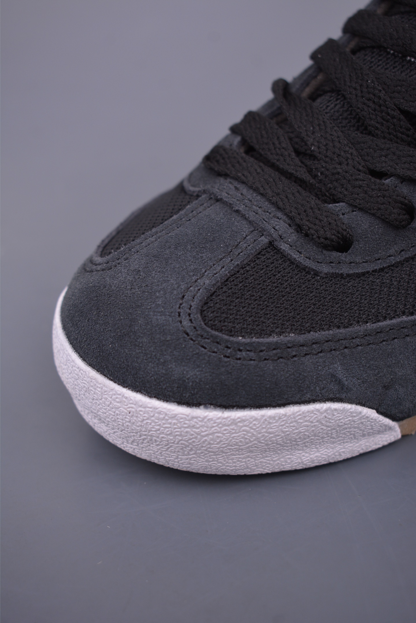 Adidas Originals R71 Retro Lightweight Sneakers - IH1324 - Versatile Style 6 i1747607265314 756 0 5