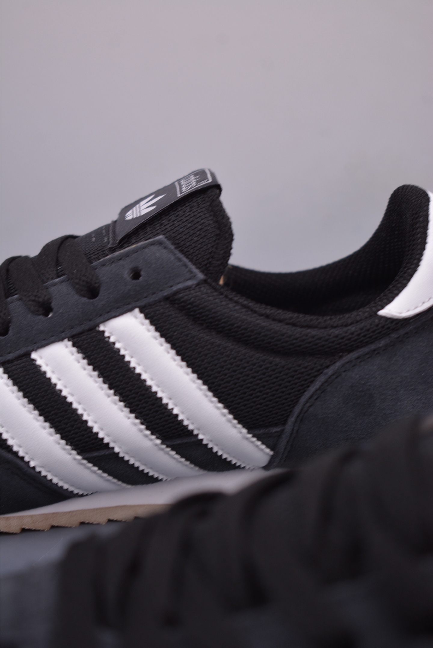 Adidas Originals R71 Retro Lightweight Sneakers - IH1324 - Versatile Style 8 i1747607265363 8243 0 7