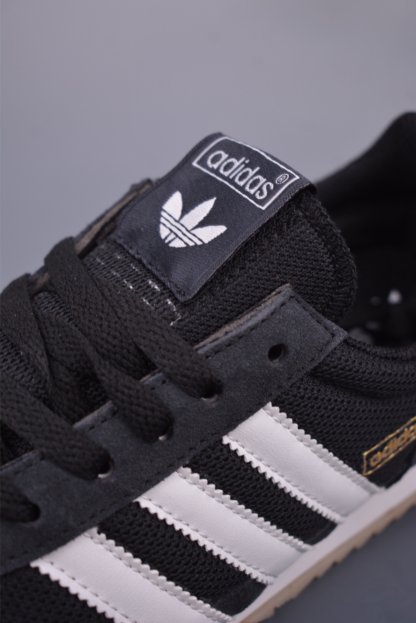 Adidas Originals R71 Retro Lightweight Sneakers - IH1324 - Versatile Style 7 i1747607270627 7640 0 6
