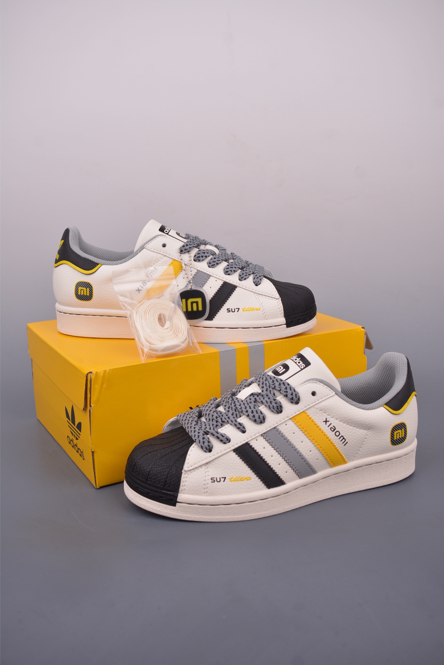 Adidas Originals Superstar 2025: Classic Shell Toe Sneakers with Premium Leather 5 i1747607435340 5394 0 3