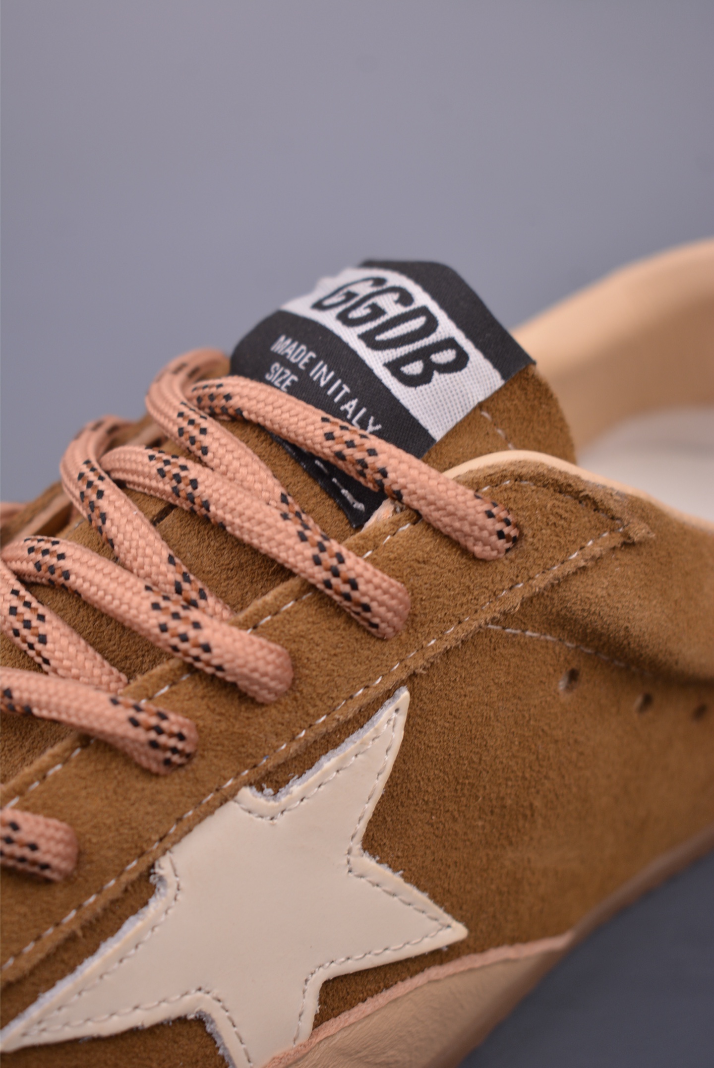 Golden Goose True Star Sneakers, Suede Leather, Unisex Fashion Shoes 8 i1747691793735 2742 0 6