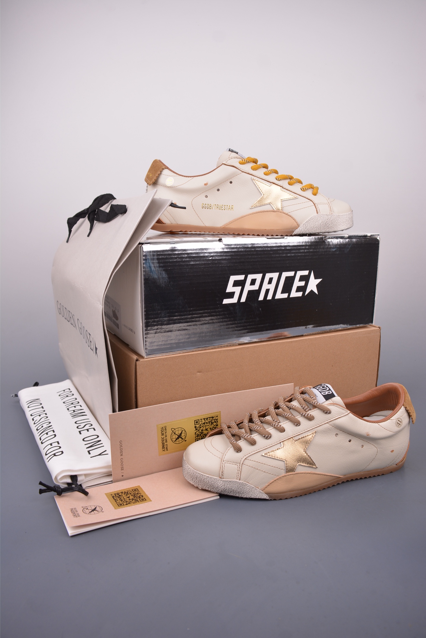 Golden Goose True Star Sneakers - Handcrafted Italian Leather, Iconic Star Patch 5 i1747691810455 5160 0 4