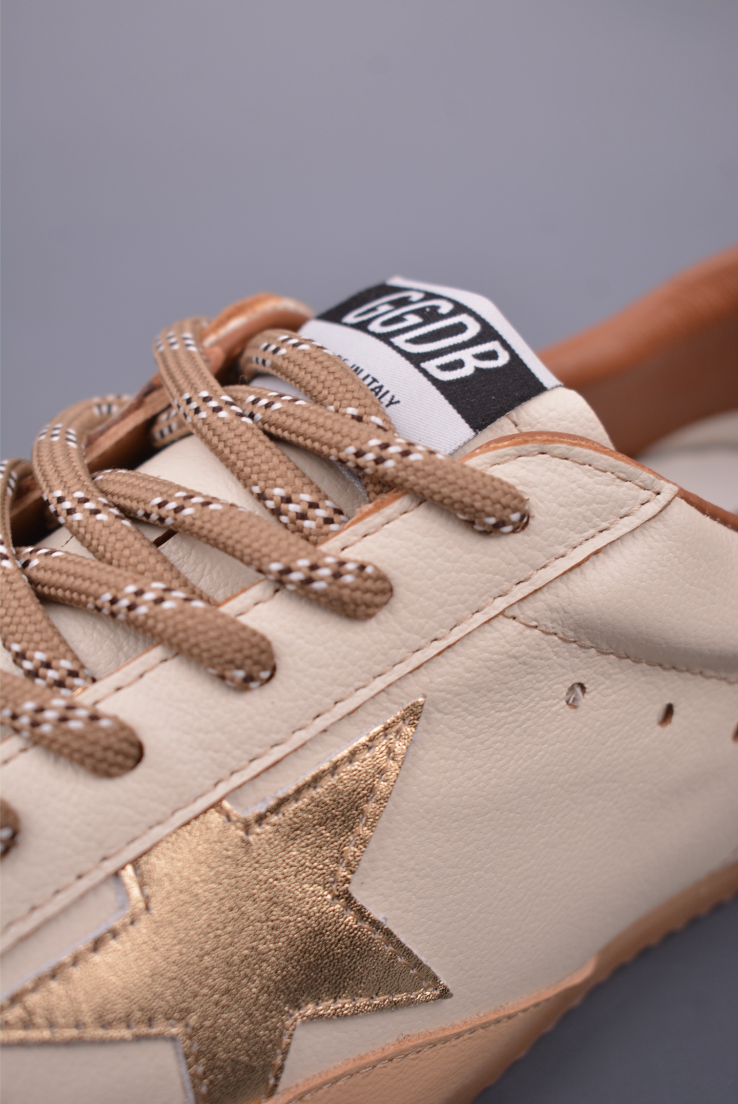 Golden Goose True Star Sneakers - Handcrafted Italian Leather, Iconic Star Patch 7 i1747691810493 7016 0 6