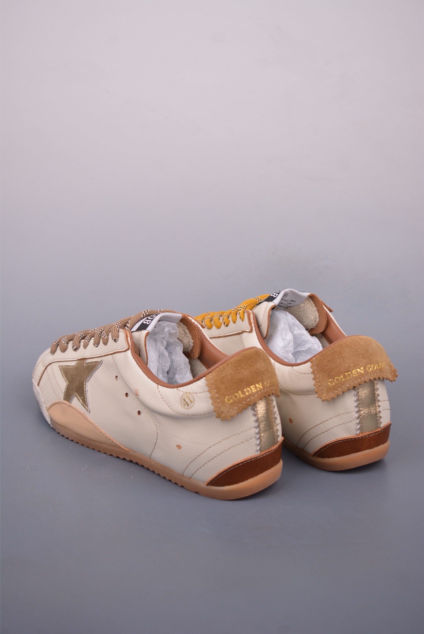 Golden Goose True Star Sneakers - Handcrafted Italian Leather, Iconic Star Patch 2 i1747691810518 711 0 1