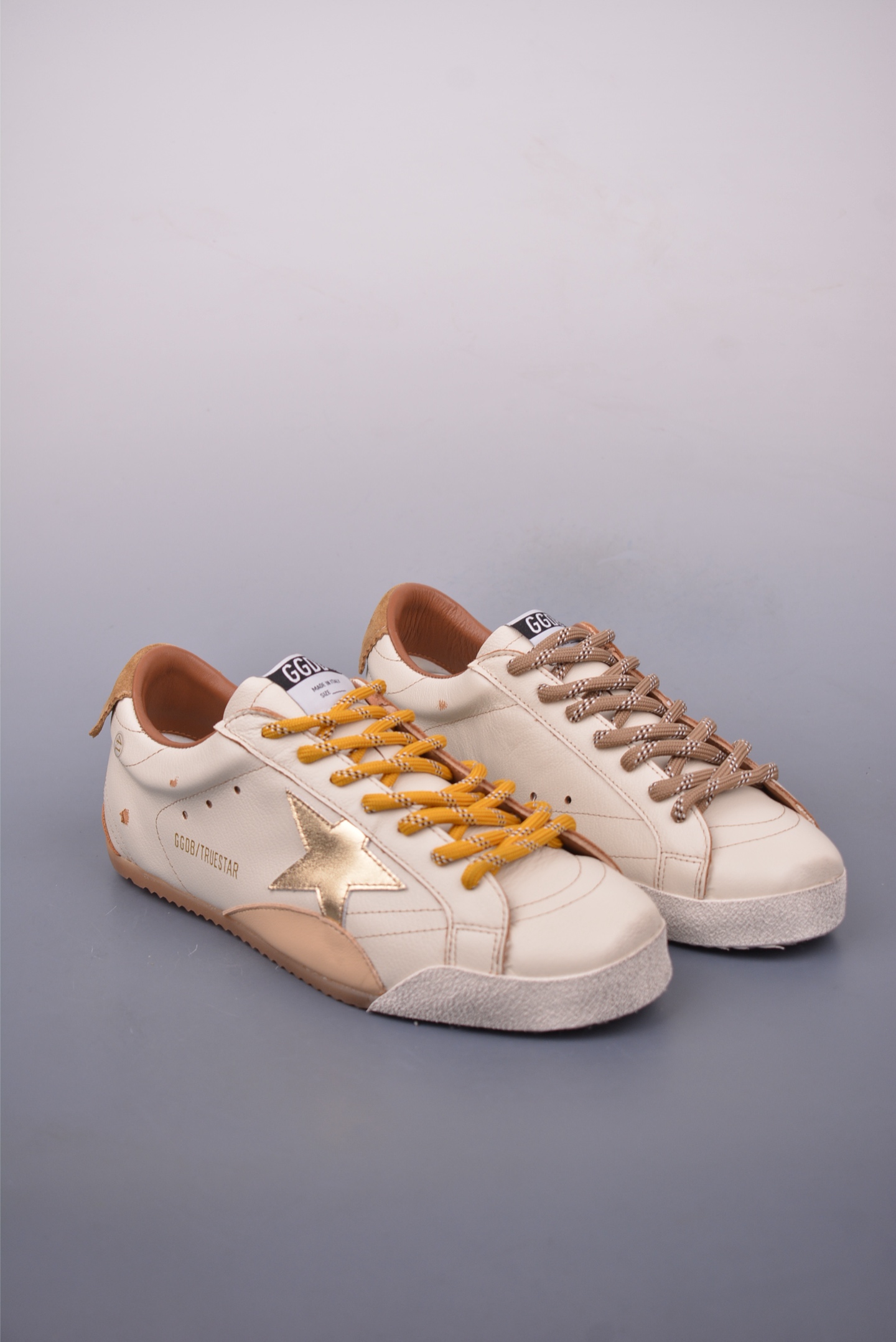 Golden Goose True Star Sneakers - Handcrafted Italian Leather, Iconic Star Patch 1 i1747691811598 6566 0 0