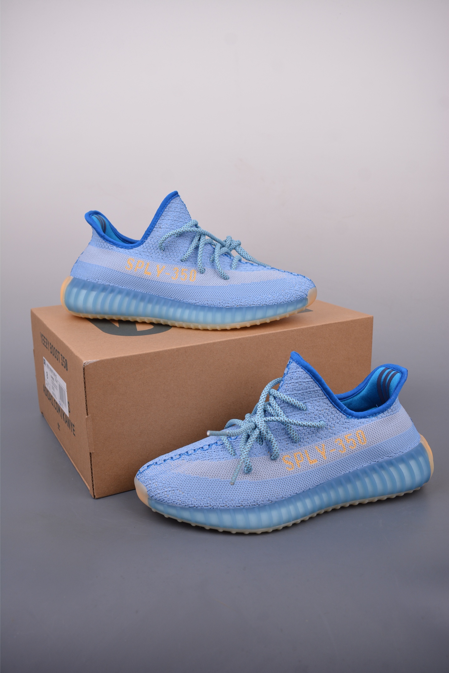180 Yeezy 350 Boost V2 KH5053