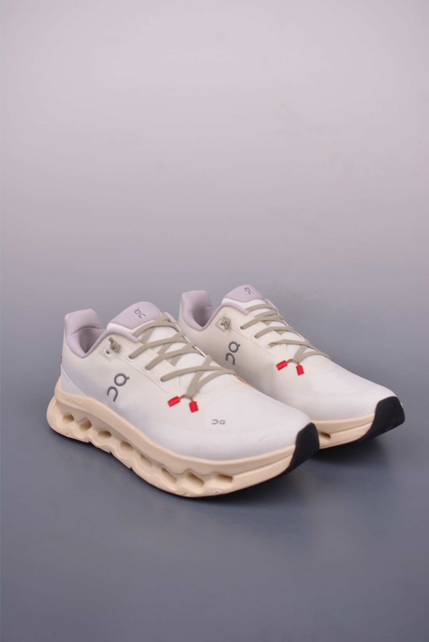 On Cloudtilt Loewe Inspired Running Shoes - CloudTec Sole, Street Style 1 i1747692573571 727 0 0