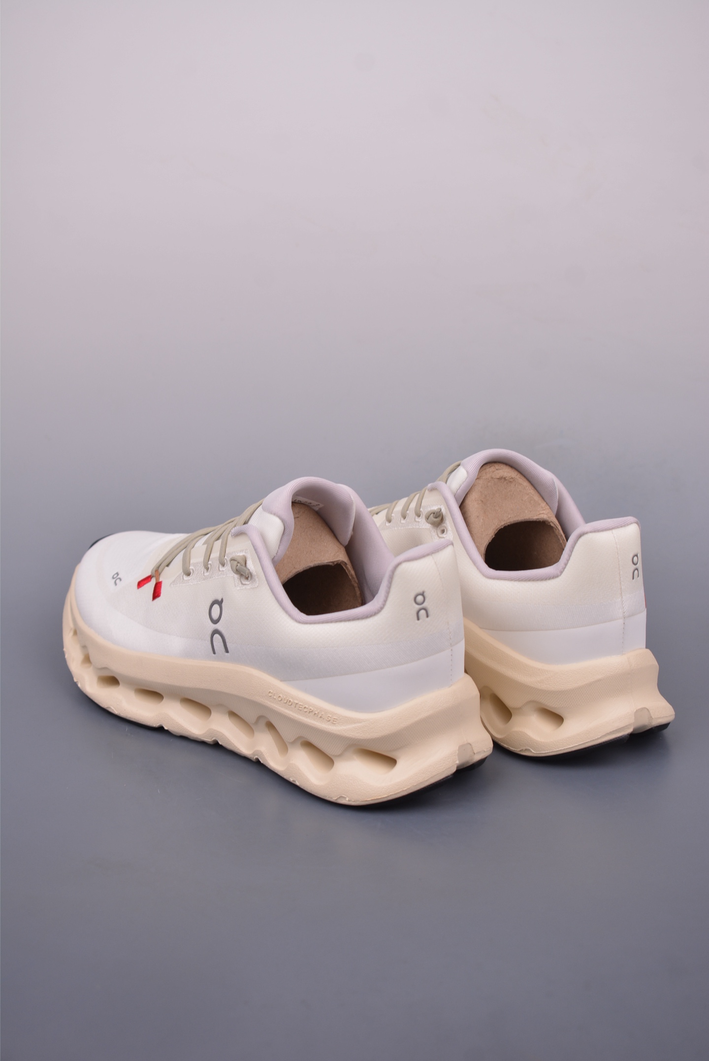 On Cloudtilt Loewe Inspired Running Shoes - CloudTec Sole, Street Style 2 i1747692574822 5872 0 1