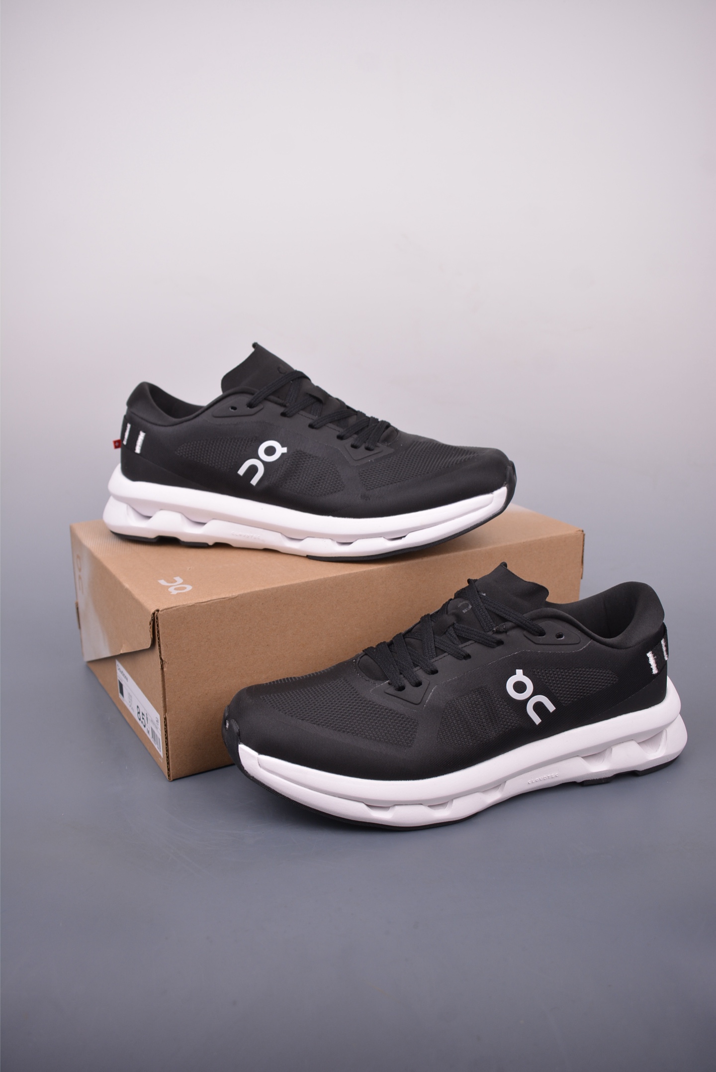 180 On昂跑 Cloudtilt Loewe 户外街头机能风跑步鞋 Cloud Hi Edge户外机能融合街头潮流 3WD3011