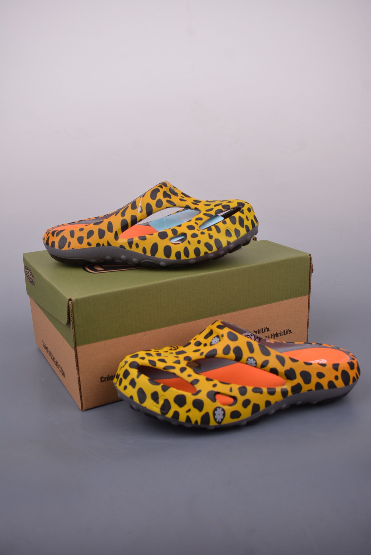 KEEN Shanti EVA Clogs - Comfortable Outdoor Hole Slippers with Unique Design 6 i1747692725375 756 0 4