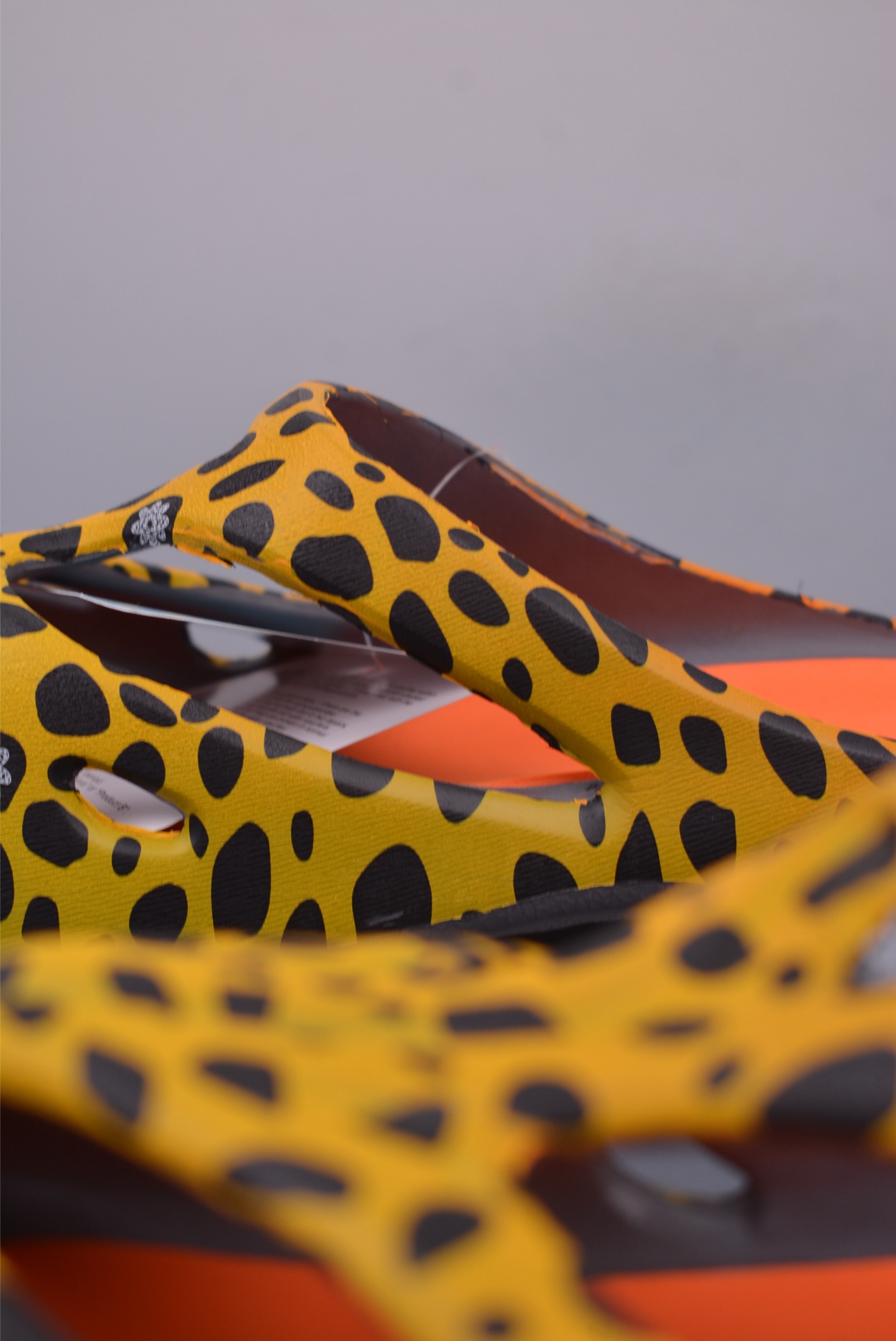KEEN Shanti EVA Clogs - Comfortable Outdoor Hole Slippers with Unique Design 9 i1747692726629 7840 0 7