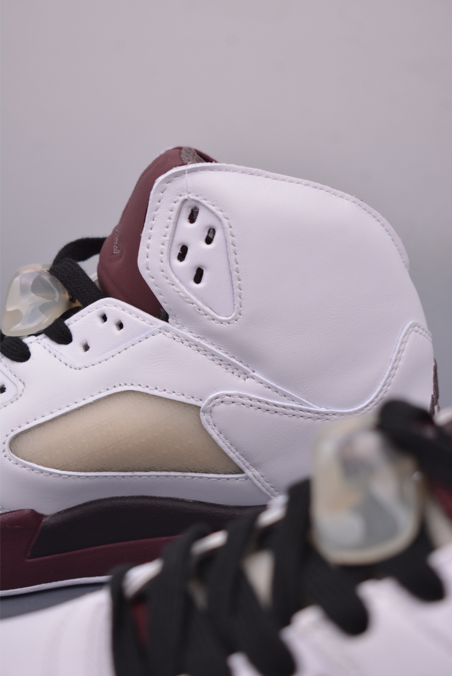 A Ma Maniére x Air Jordan 5 Retro 'Burgundy Crush' White Burgundy Shoes 9 i1747692882610 7107 0 7