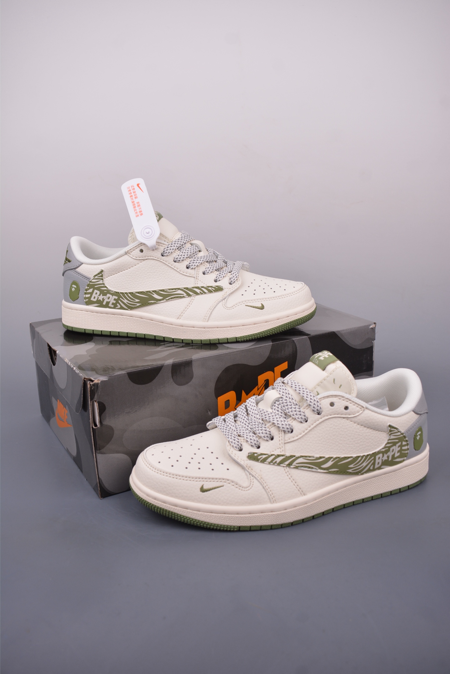 260 Fragment x Travis Scott x 猿人头 Air Jordan 1 Low 三方联名倒钩 HS8068-001