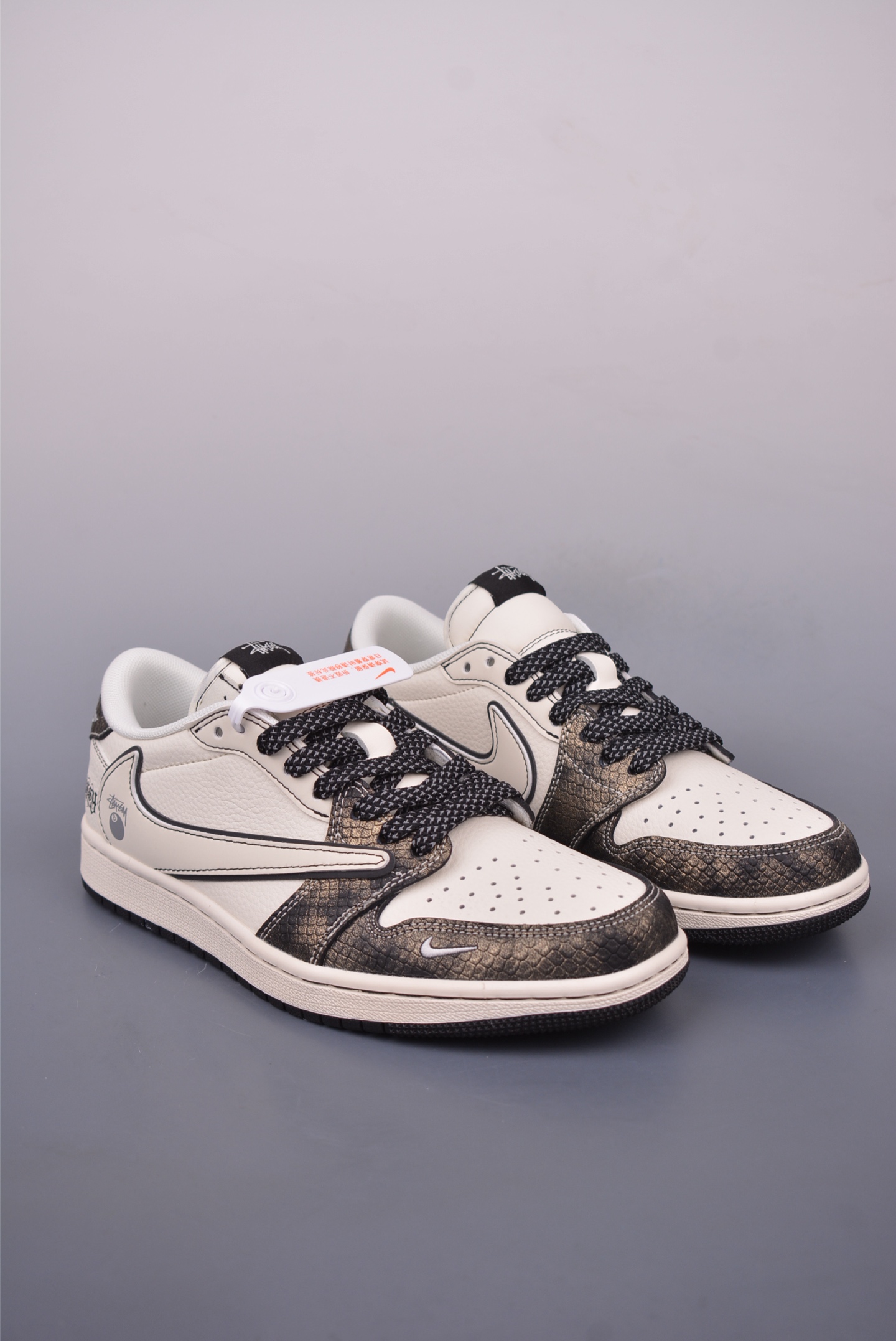 260 Fragment x Travis Scott x 猿人头 Air Jordan 1 Low 三方联名倒钩 XF8698-075