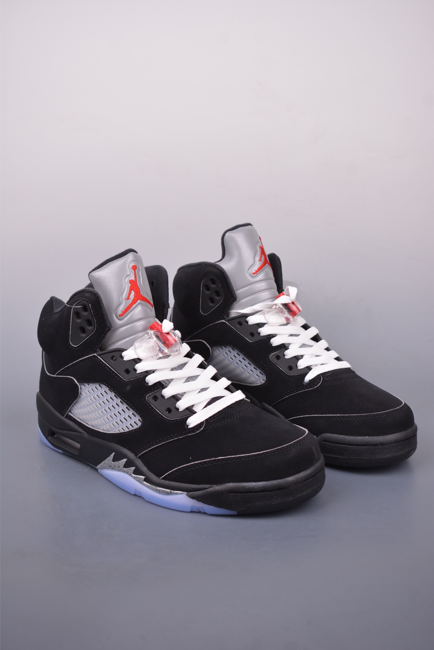 Jordan Air Jordan 5 “BLACK METALLIC REIMAGINED” 复刻黑银 HF3975-001