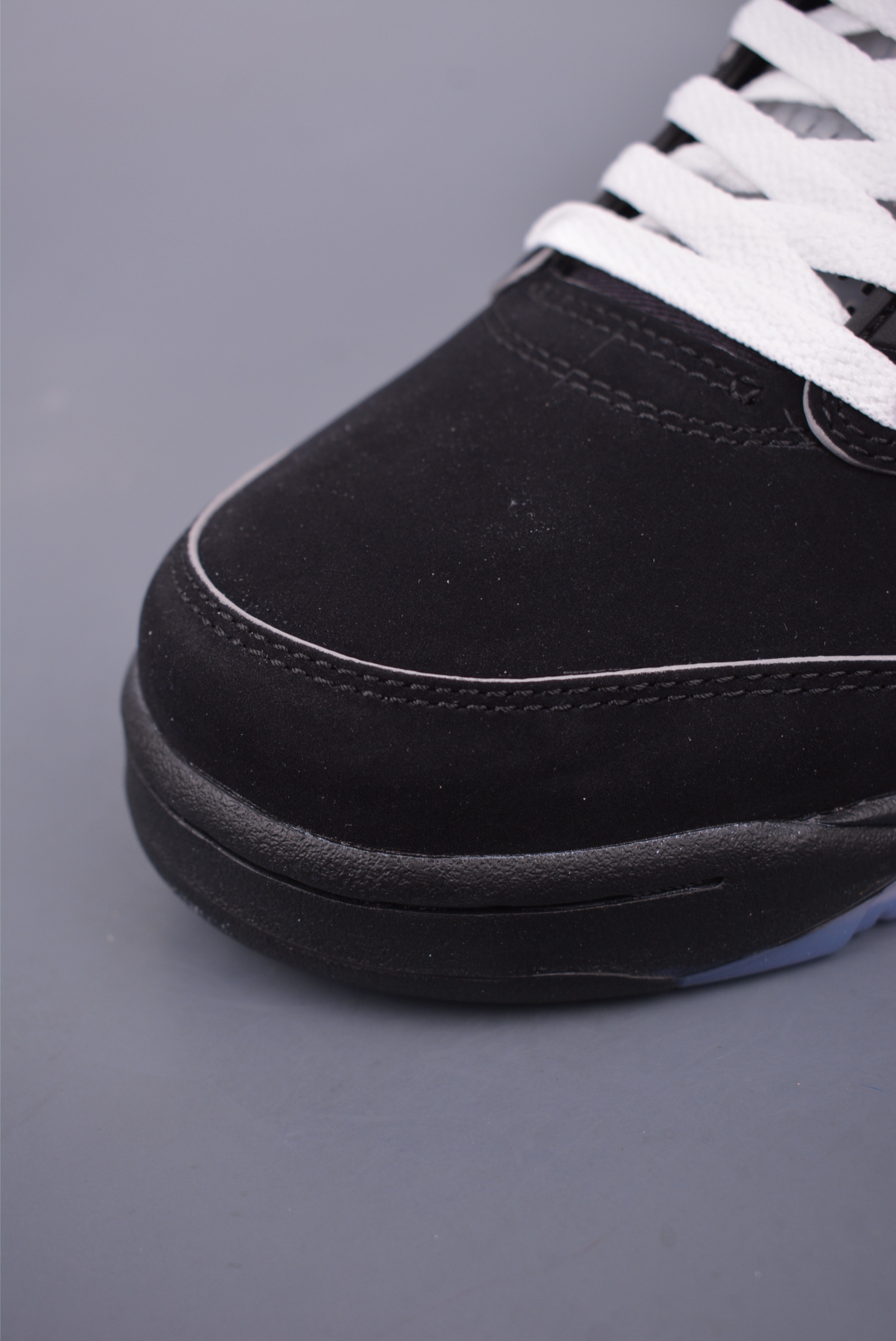 Jordan Air Jordan 5 “BLACK METALLIC REIMAGINED” 复刻黑银 HF3975-001