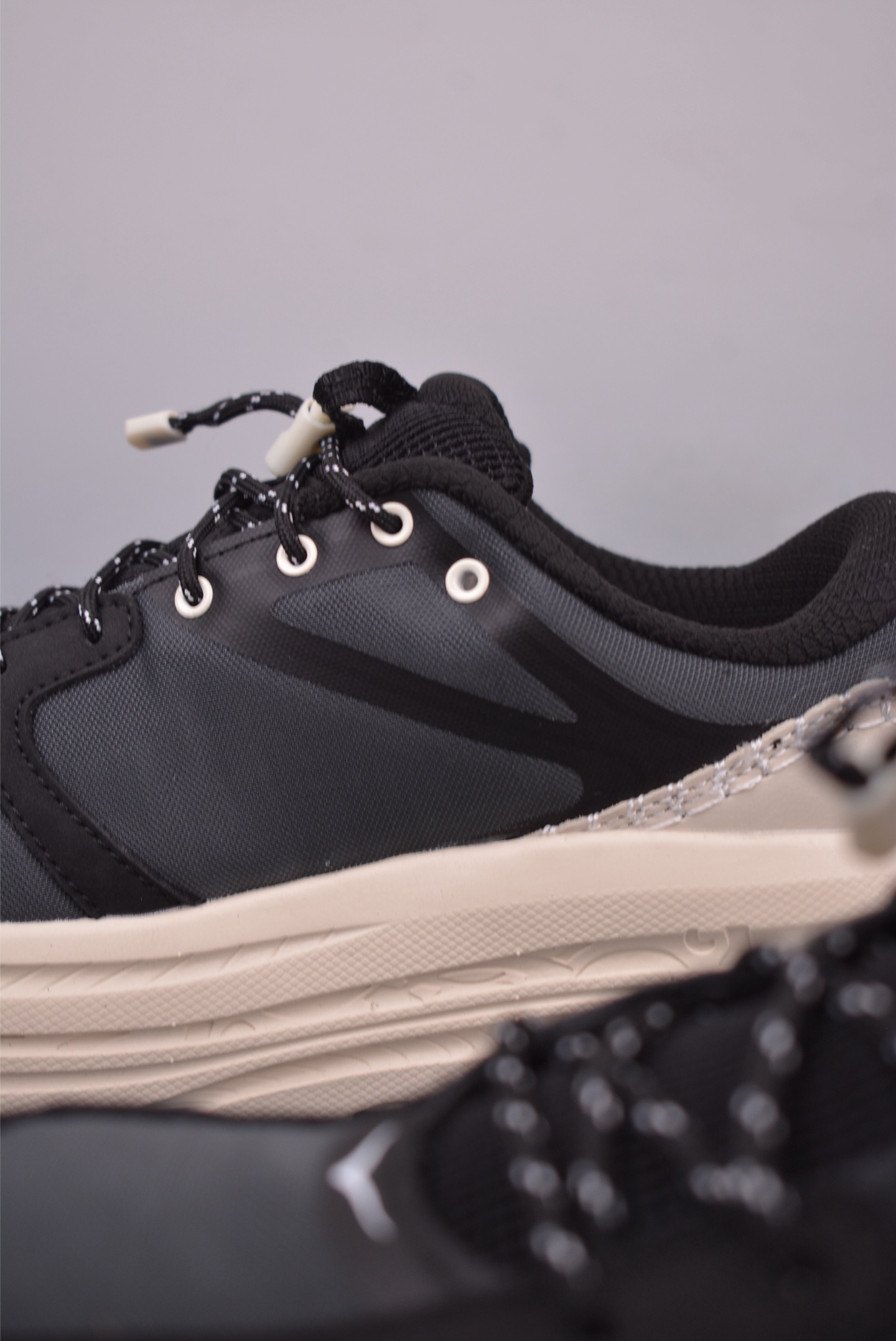 Z HOKA ONE ONE U BONDI B3LS 低帮专业越野跑步鞋 1155351