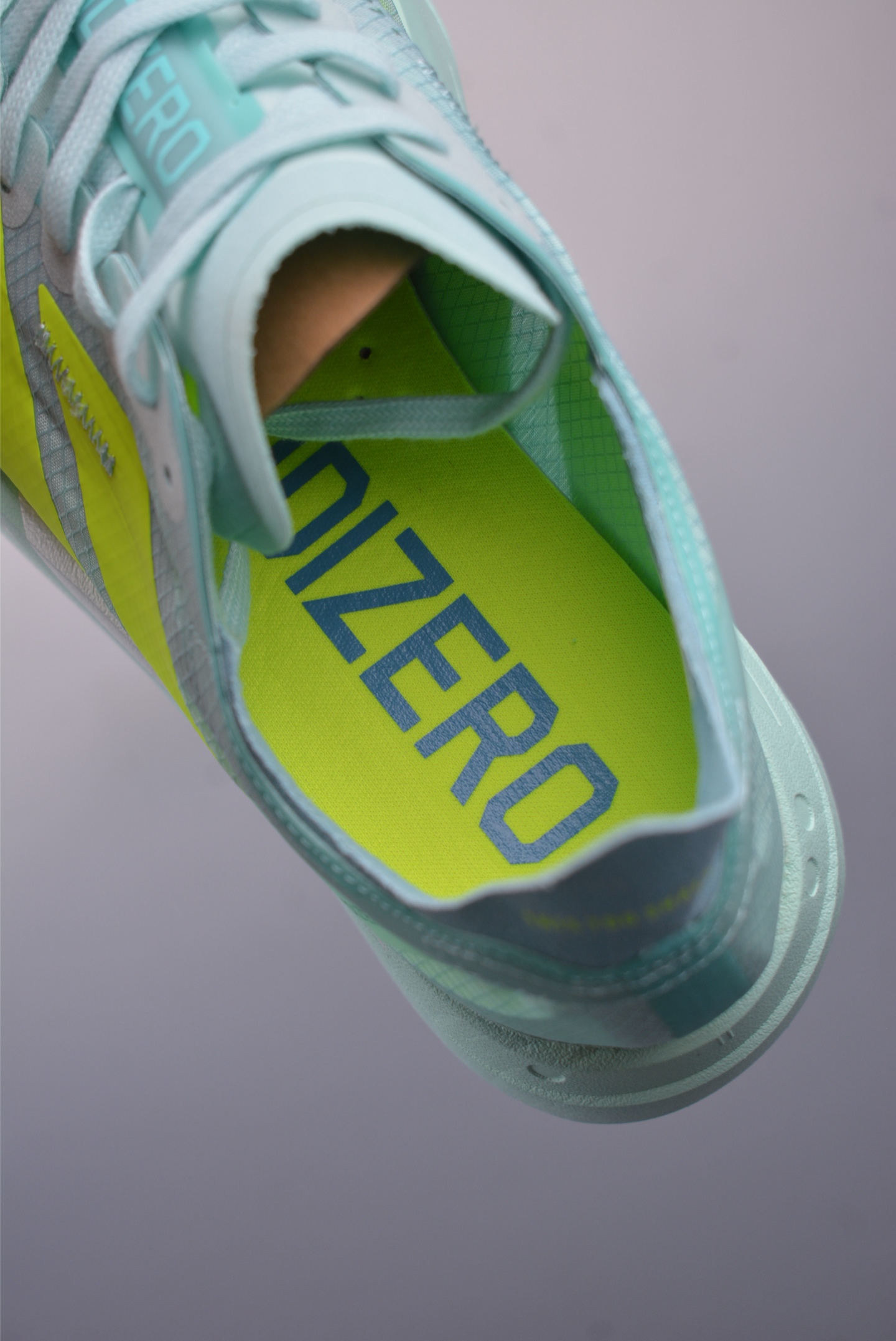 Adidas Adizero Pro Evo 4 M 全掌碳板 阿迪超轻透气缓震跑鞋 JR1252