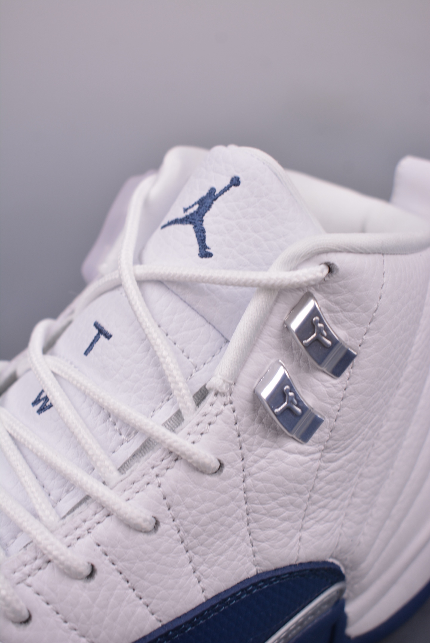 纯原大厂出品 乔丹 AJ12 白蓝 Air Jordan 12 AJ12乔12 男子篮球鞋 136001-141