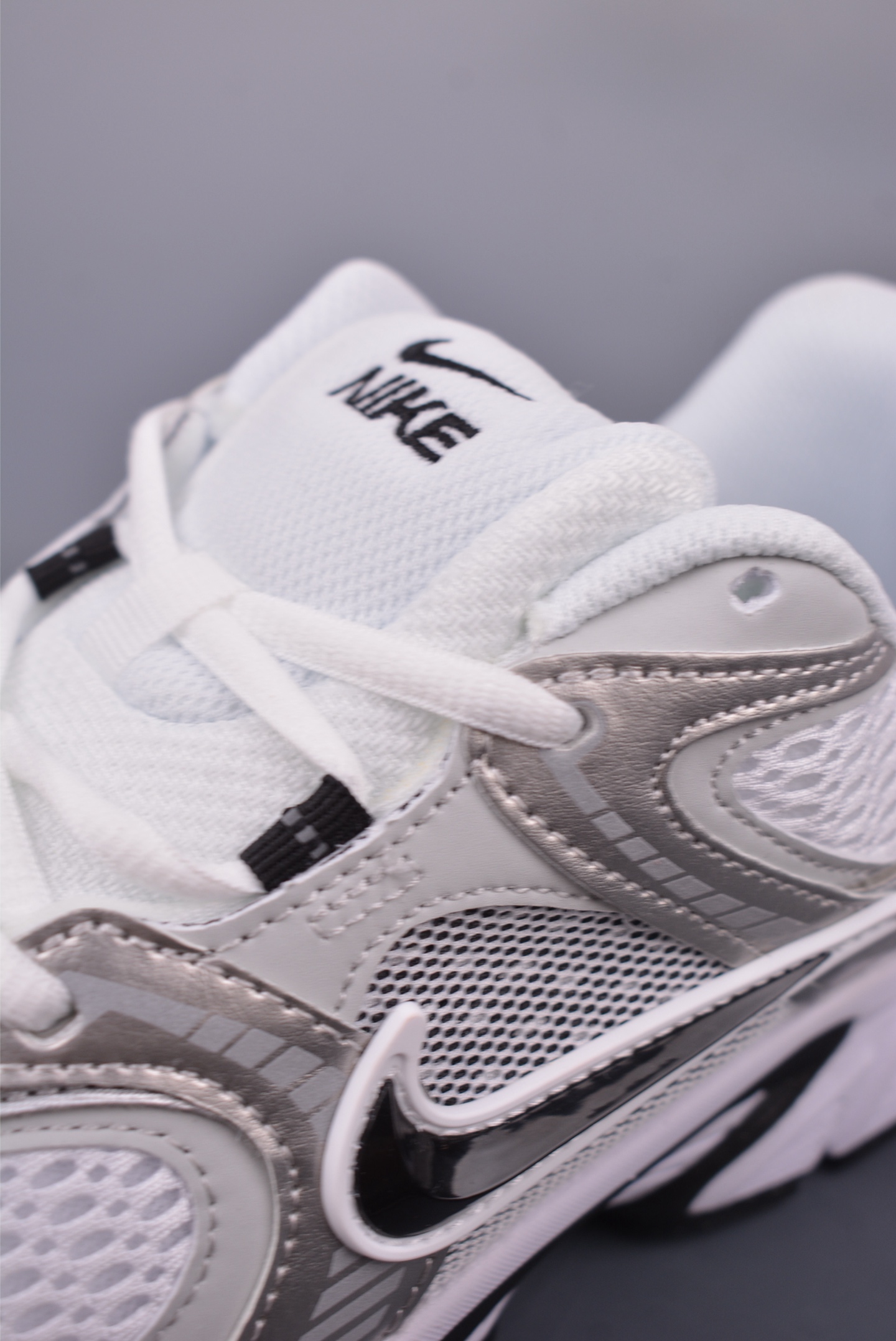 Nike V5 RNR Running Shoes - Comfortable, Versatile, and Durable 8 i1747781813618 9998 0 6