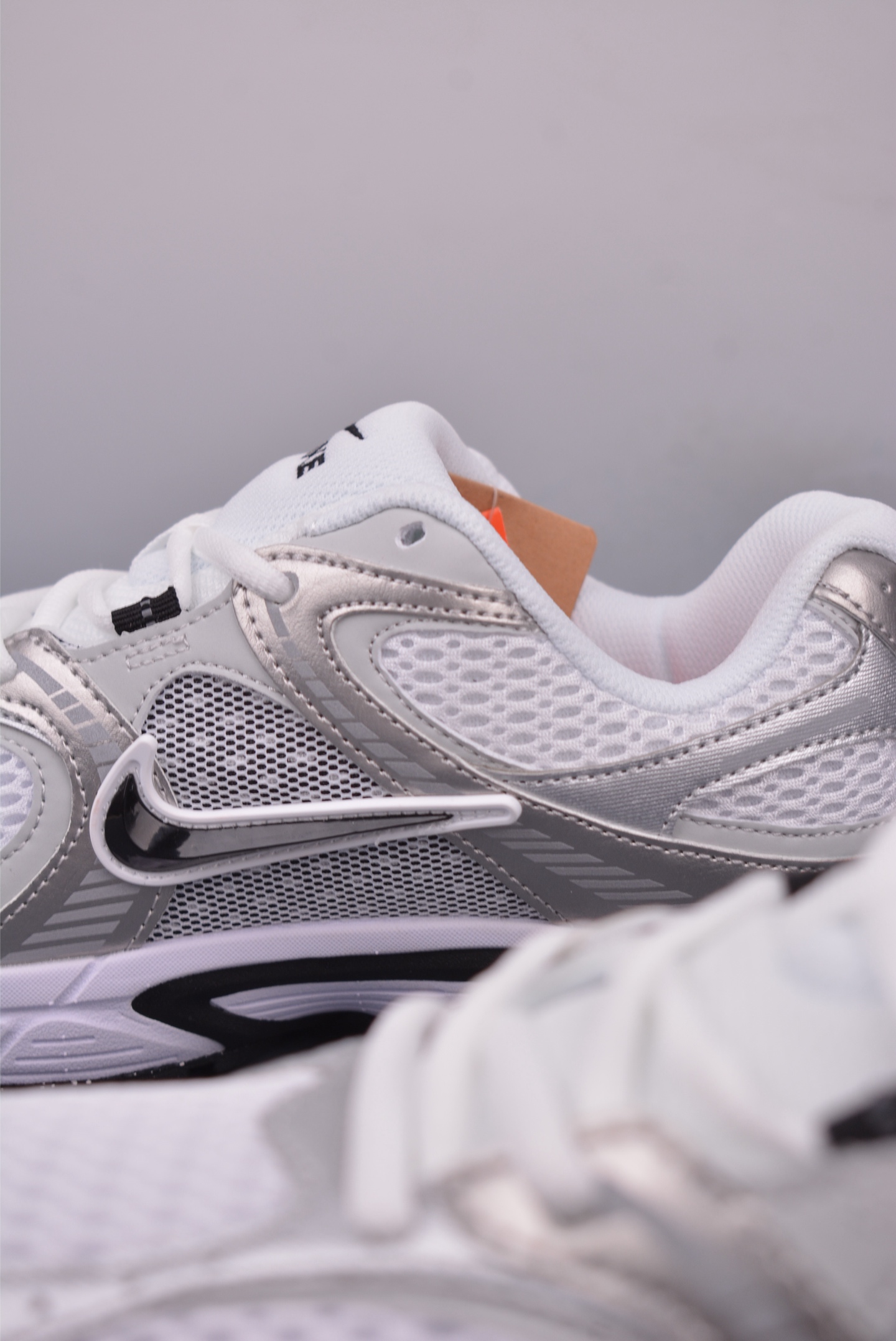 Nike V5 RNR Running Shoes - Comfortable, Versatile, and Durable 9 i1747781817049 9757 0 7