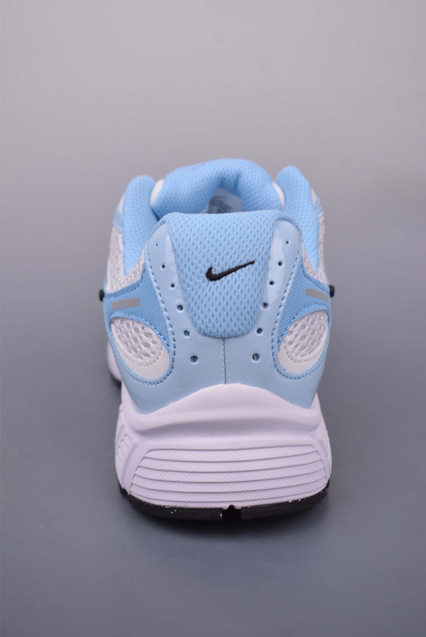 Nike V5 RNR Low-Top Running Shoes - Comfortable, Stylish, and Durable 5 i1747781839437 5867 0 3