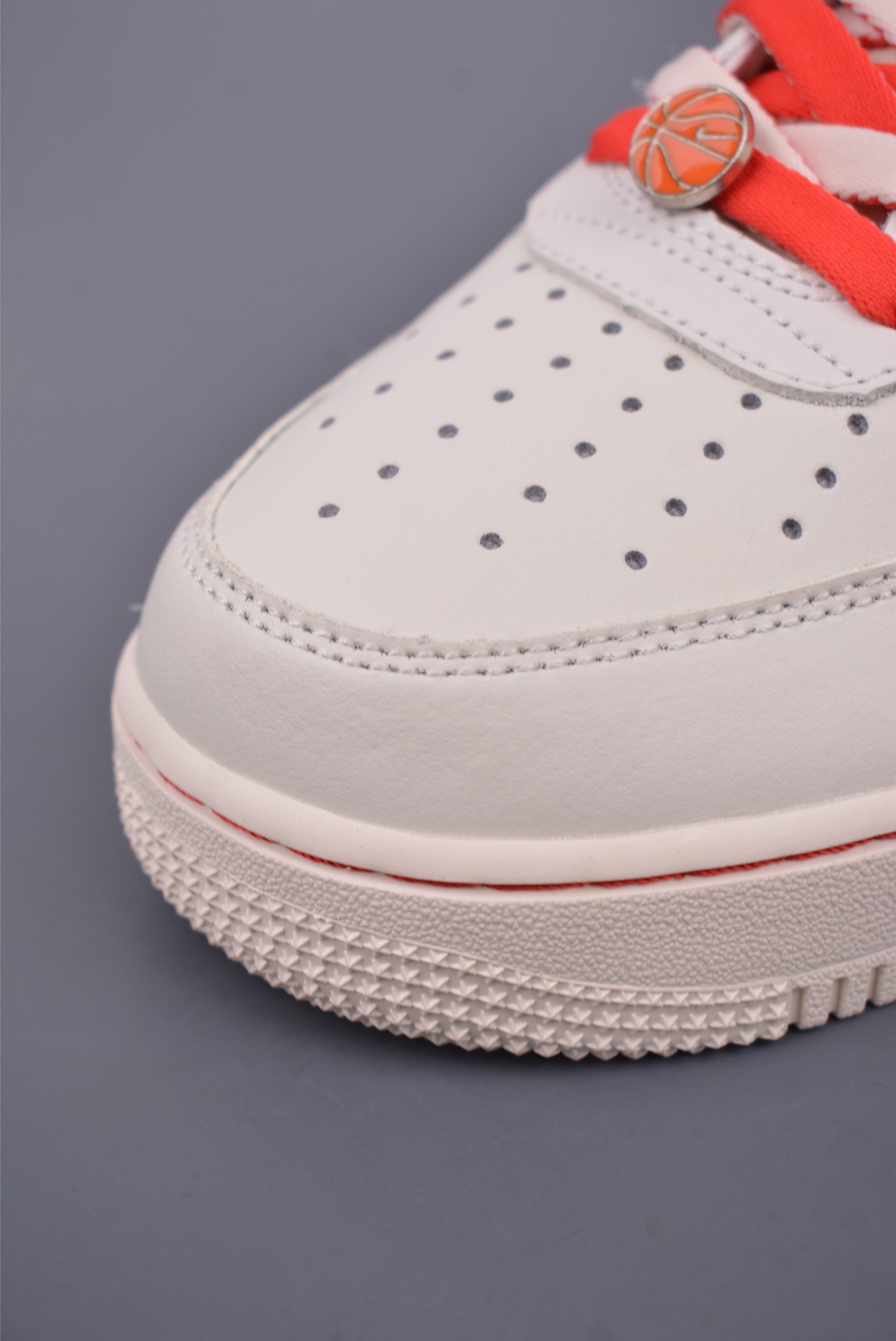 Nike Air Force 1 Low Valentine's Day Limited Edition Sneakers 7 i1747781957228 2003 0 5