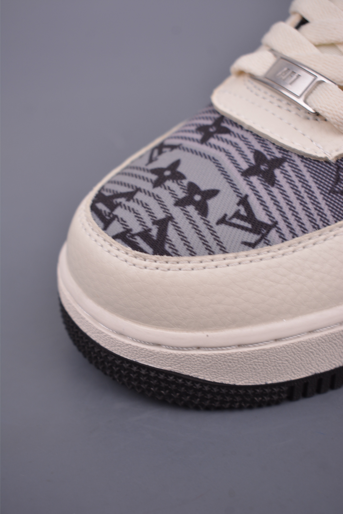 Nike Air Force 1 Low Supreme Collaboration - Premium Quality Sneaker 6 i1747781996108 2796 0 5