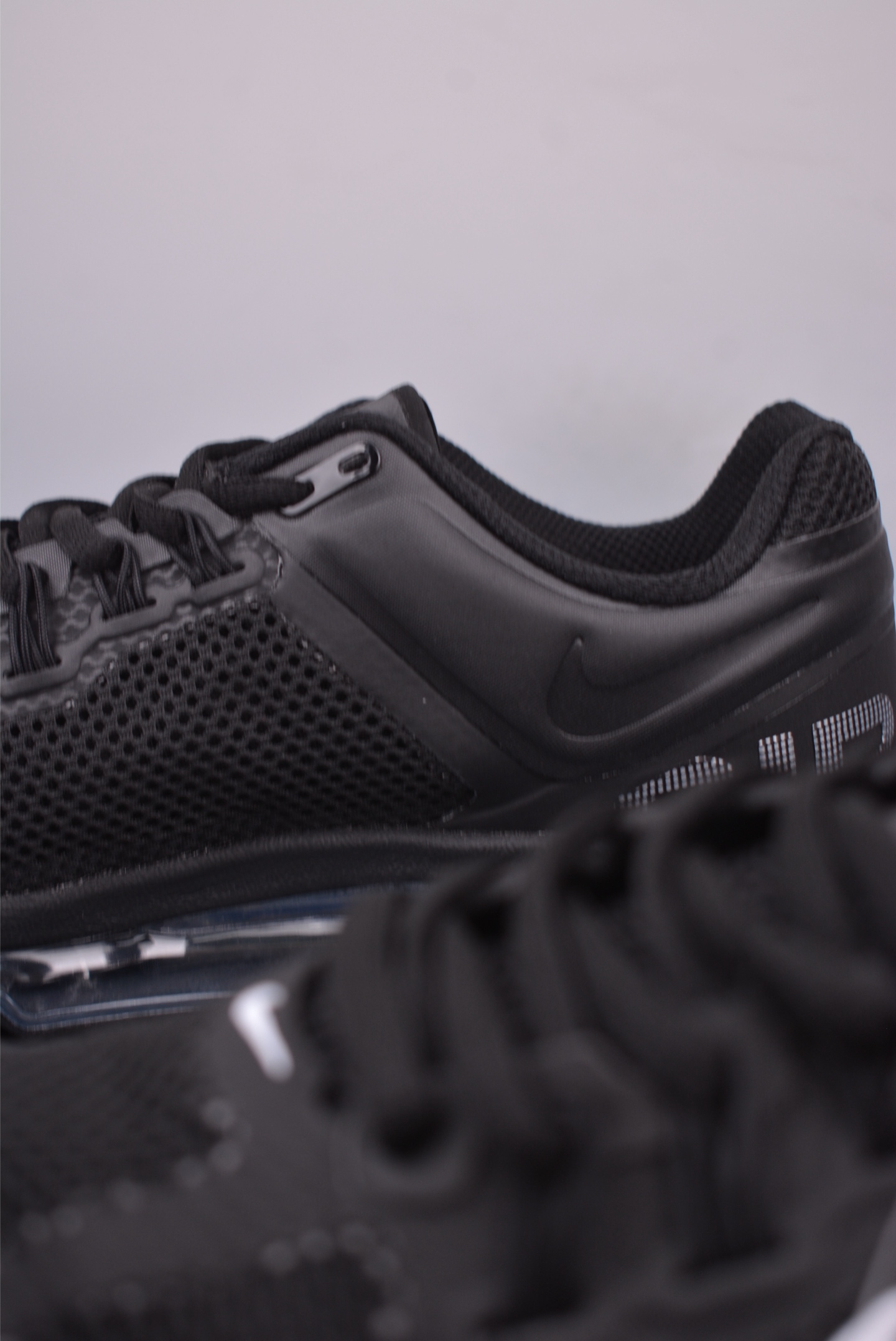 NIKE Air Max 2013 耐克复古透气网布 全掌气垫 缓震跑步鞋 554886-108