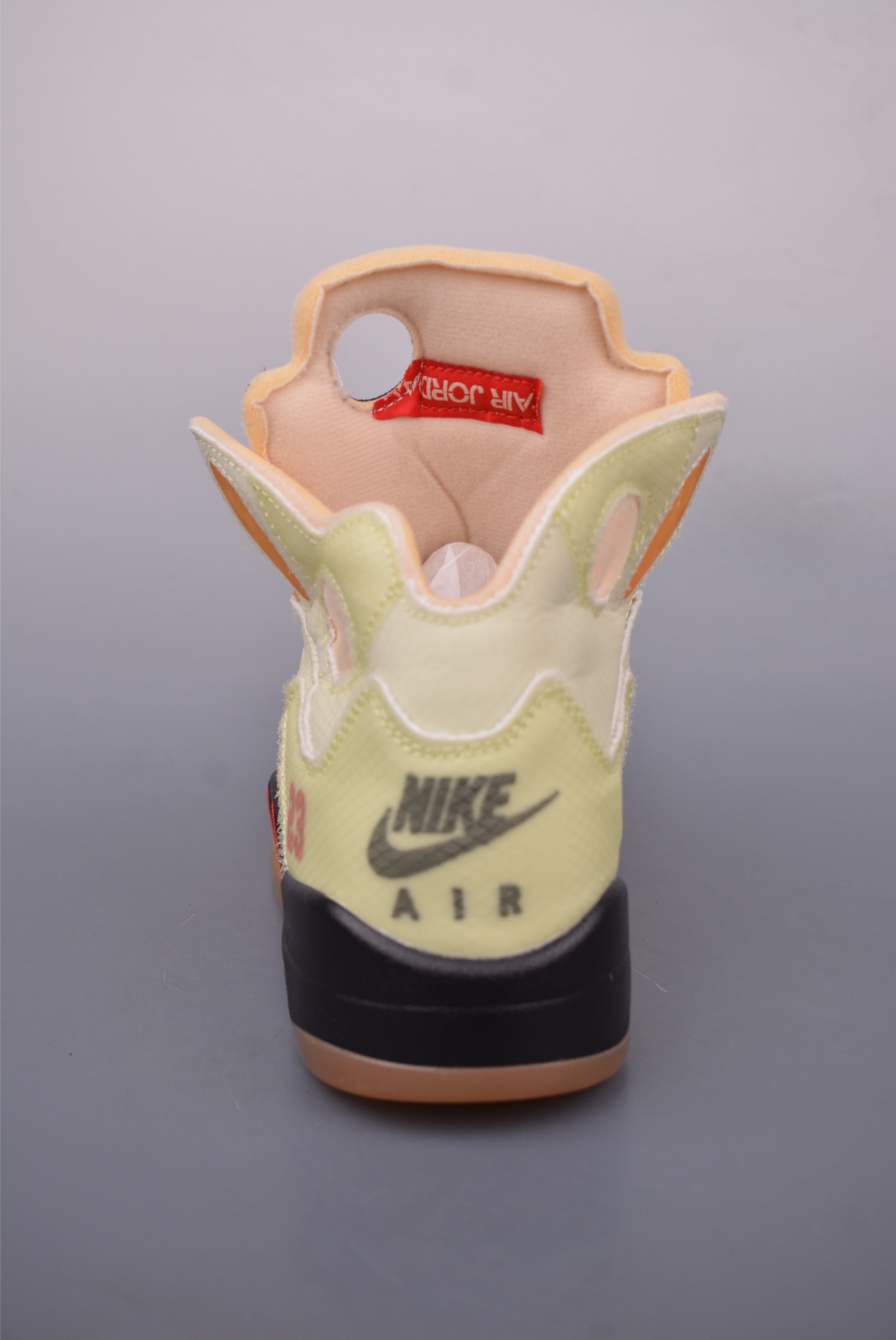 OFF-WHITE x Jordan Air Jordan 5 Retro SP ”Sail” 白蝉翼高帮复古篮球鞋 DH8565-100