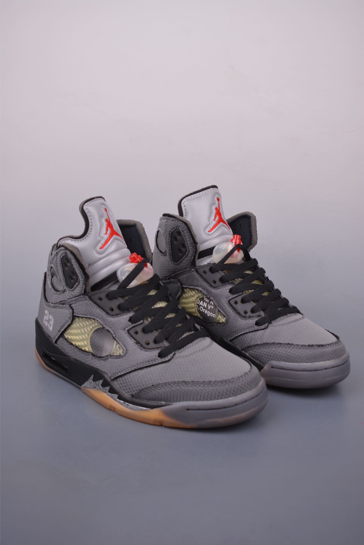 280 OFF-WHITE x Jordan Air Jordan 5 Retro SP 黑蝉翼 高帮复古篮球鞋 CT8480-001