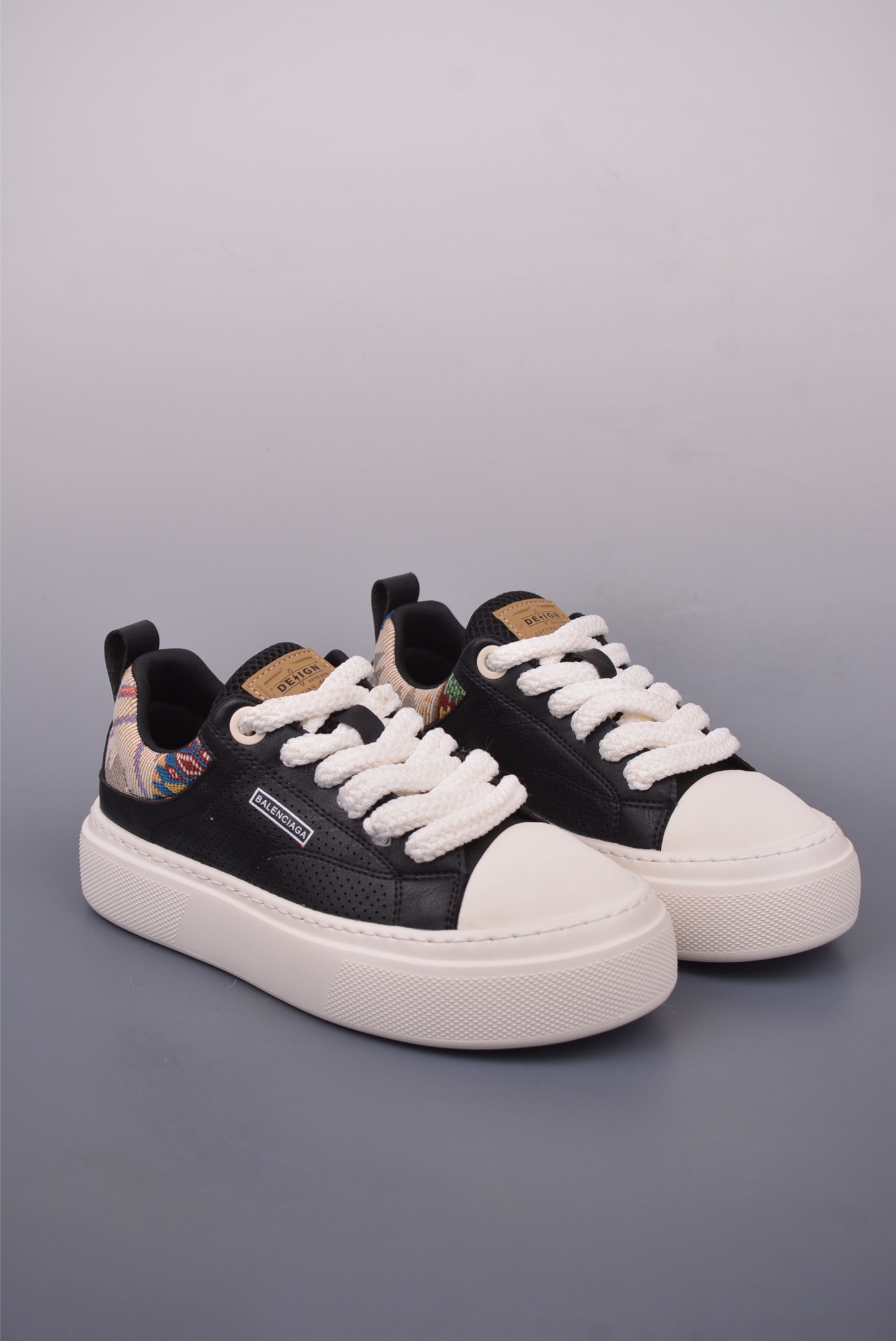 220 23ss巴黎世家BALENCIAGA Sneaker”Rose Pink/Black”运动休闲鞋系列 低帮潮流风百搭休闲运动鞋 808439