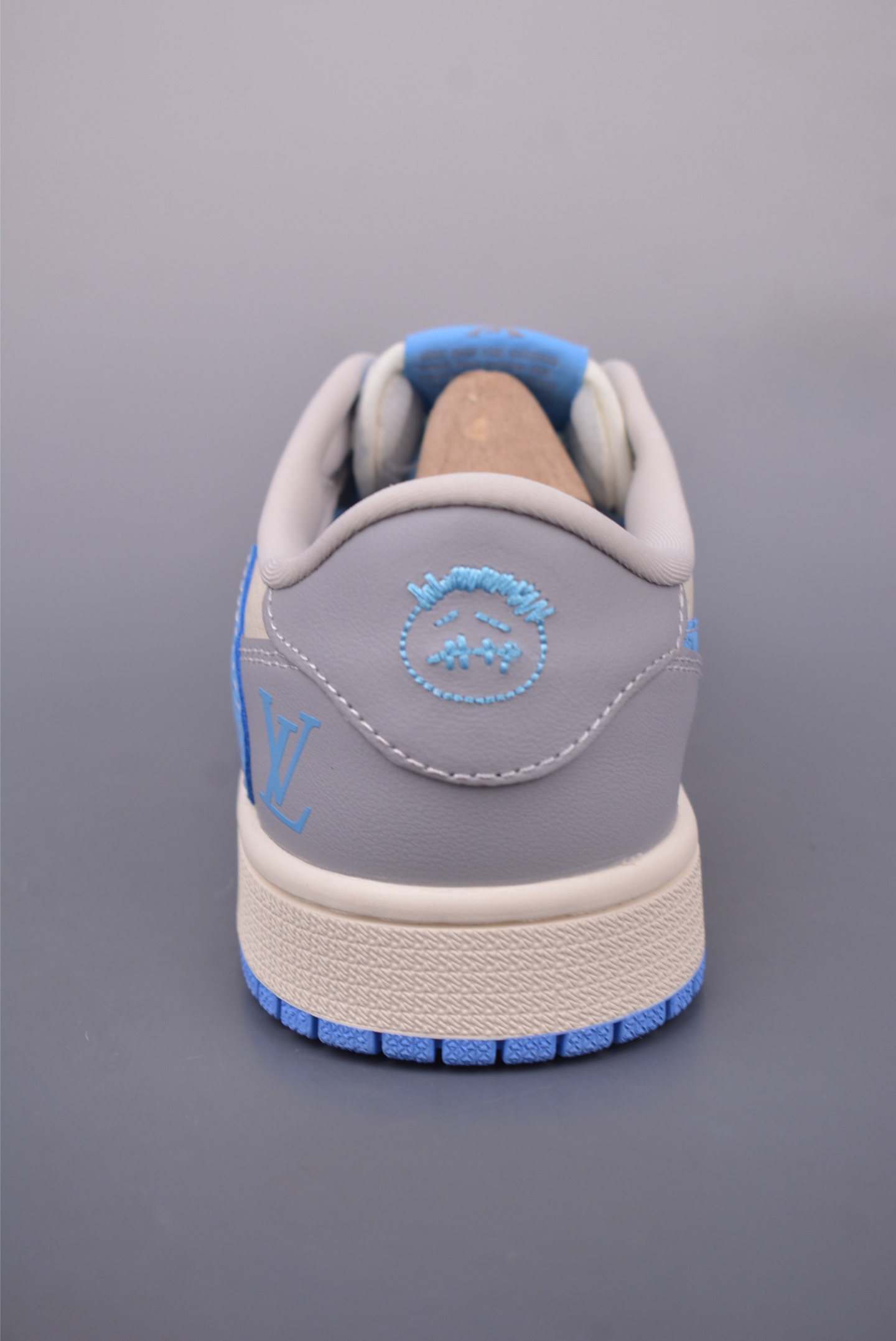 Fragment x Travis Scott x Lv Air Jordan 1 Low 三方联名倒钩 XS2024-059